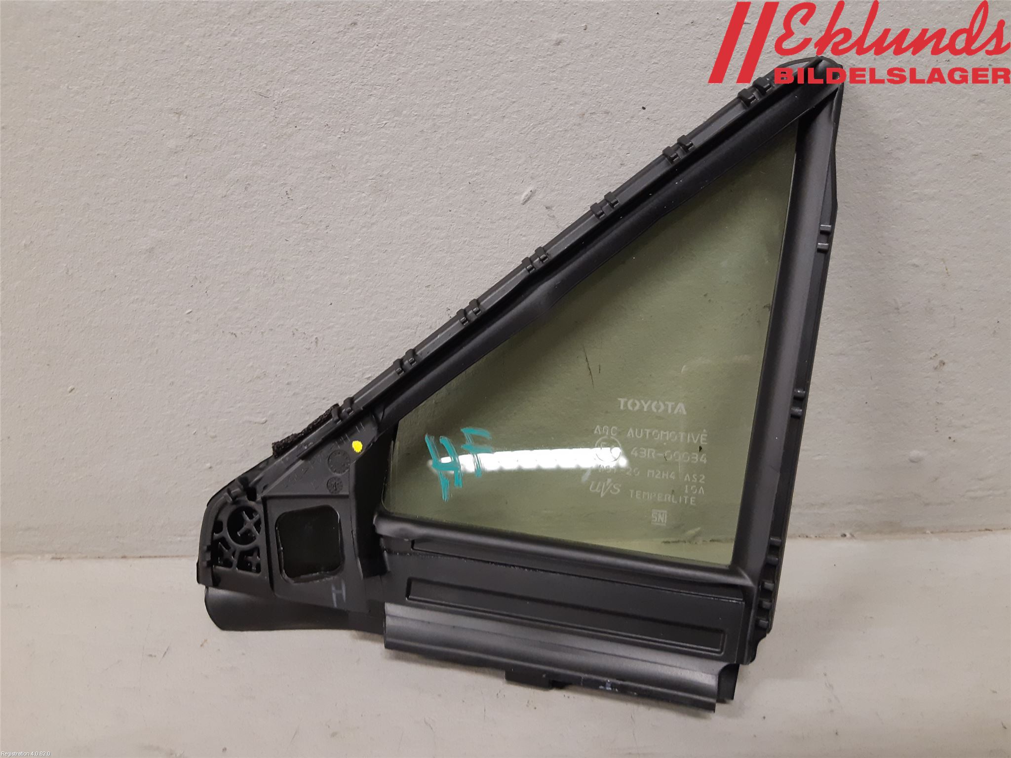 Toyota RAV4 19- Dörruta Fram Lilla Hö