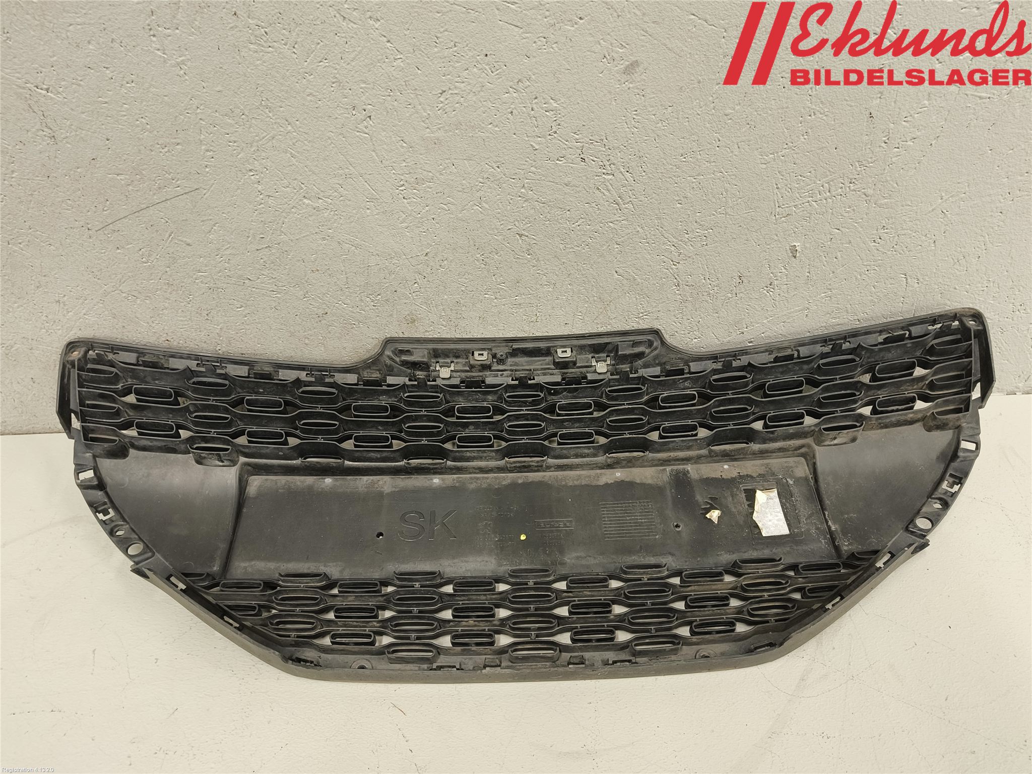Peugeot 208 12-15 Grill Komp