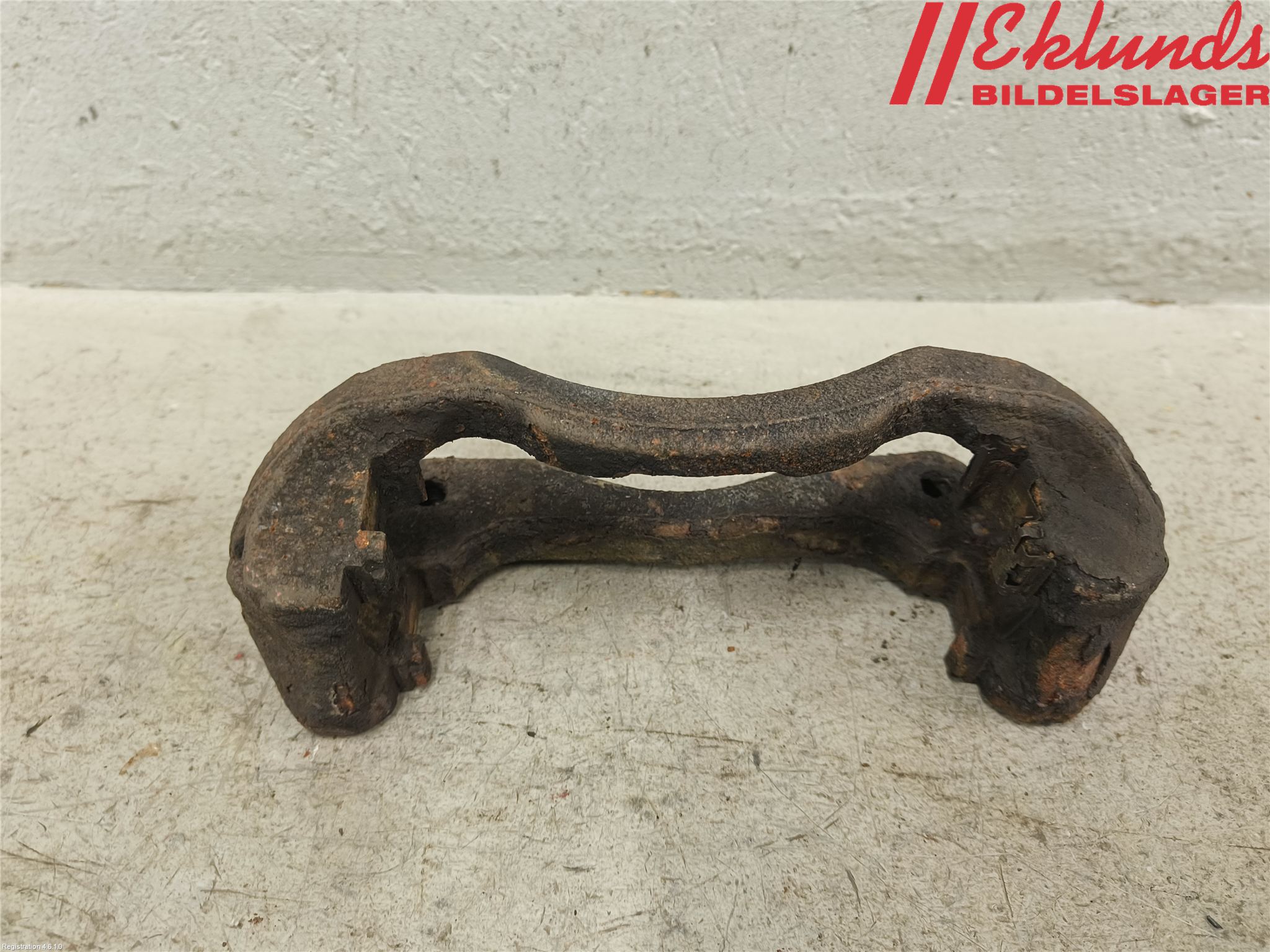 Opel MOVANO B 10-22 Bromsokshållare