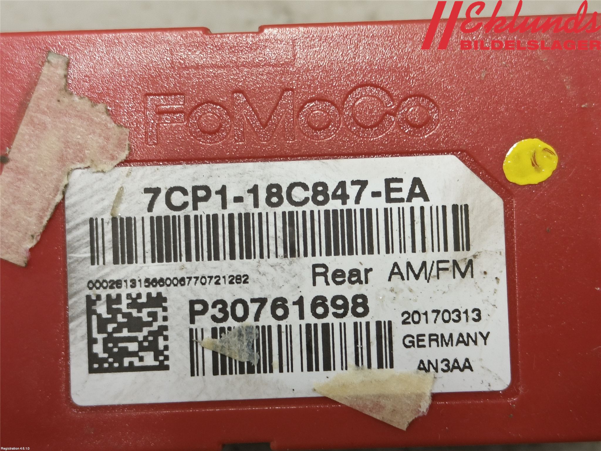 Ford KUGA 17-19 Antennförstärkare