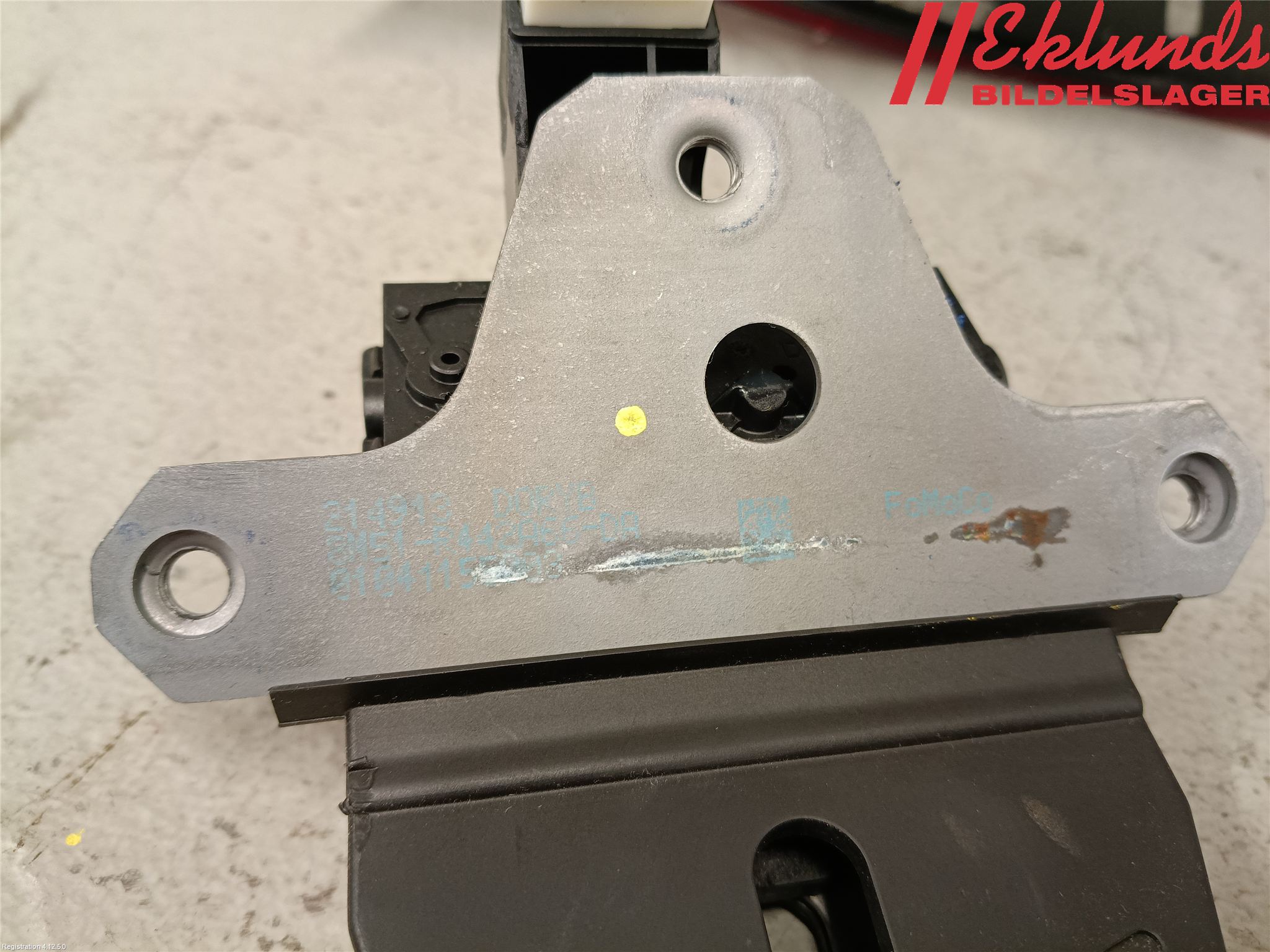 Ford FOCUS 11-14 Låskista Baklucka