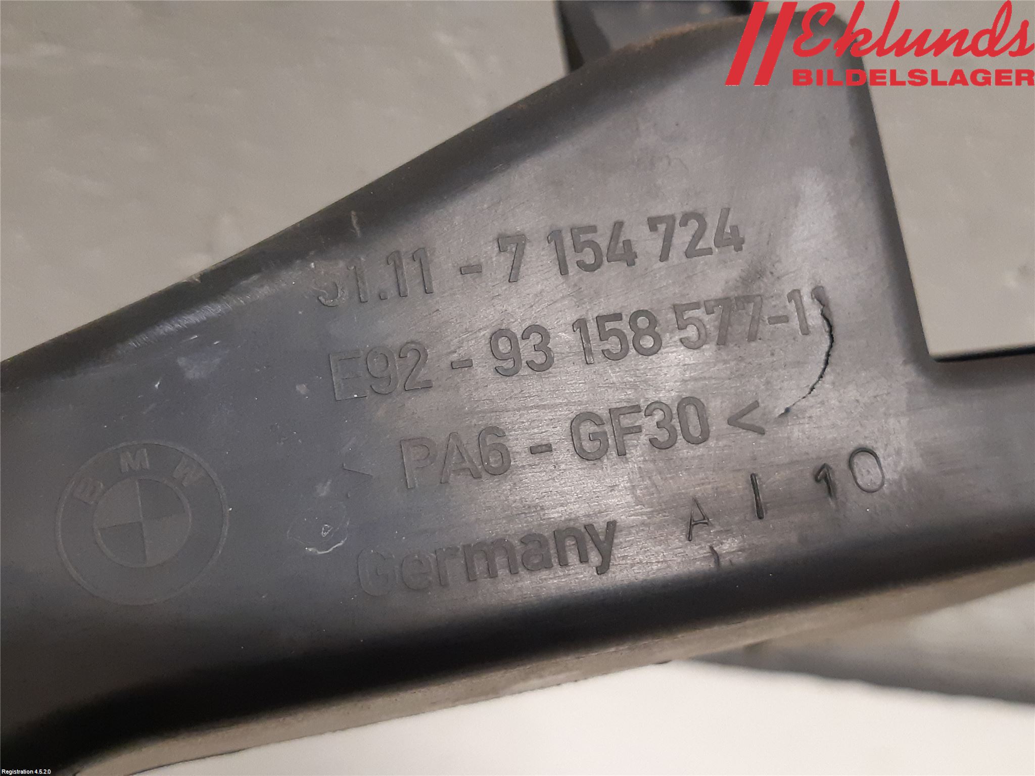 BMW 3 E92/93 Coupé/Cab 05-14 Strålkast Fästsarg