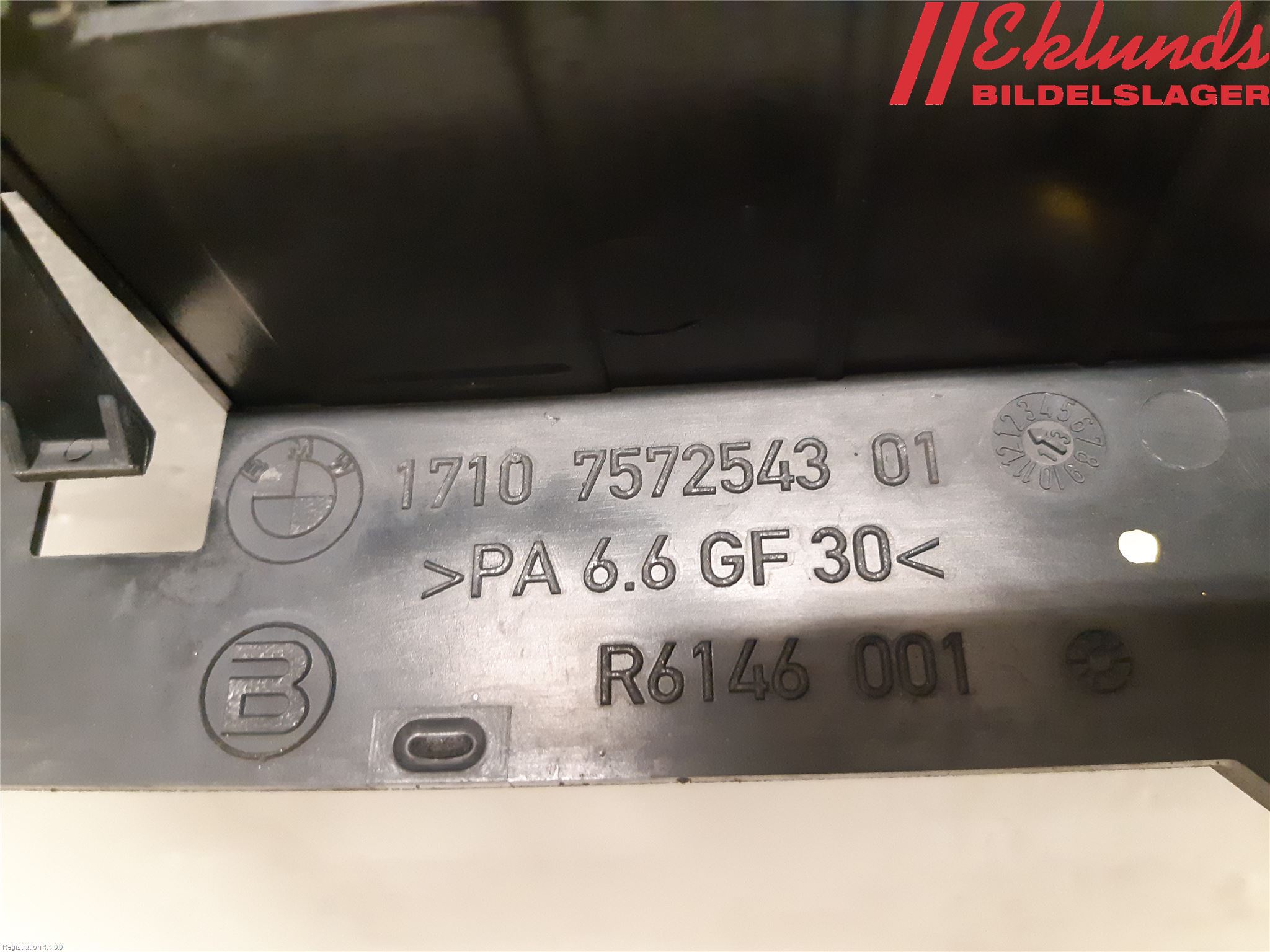 BMW 5 F10/F11/F18 09-17 Kylarfäste-Ram-Balk