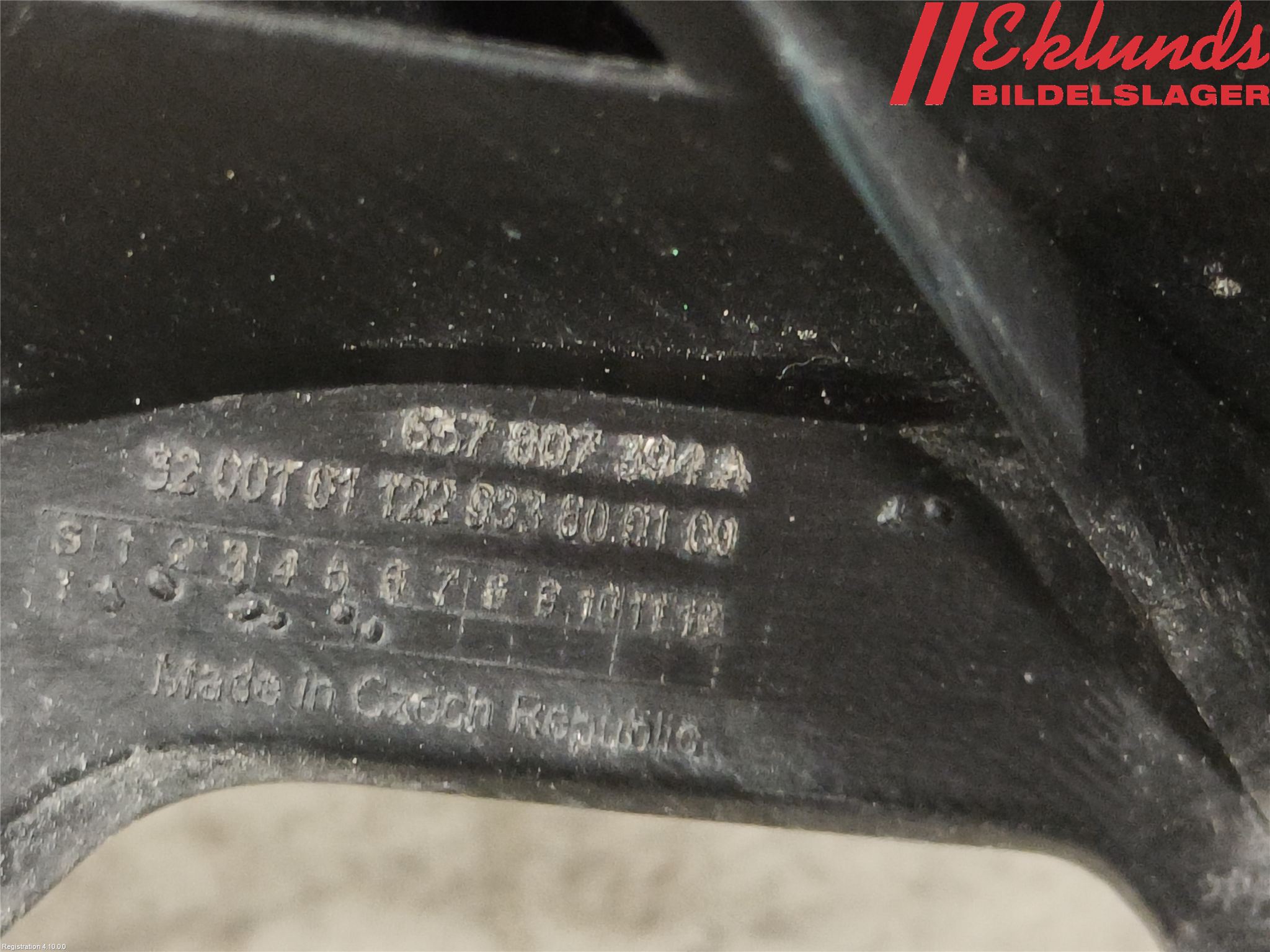 Skoda SCALA 19- Stötfångarfäste Bak Hö