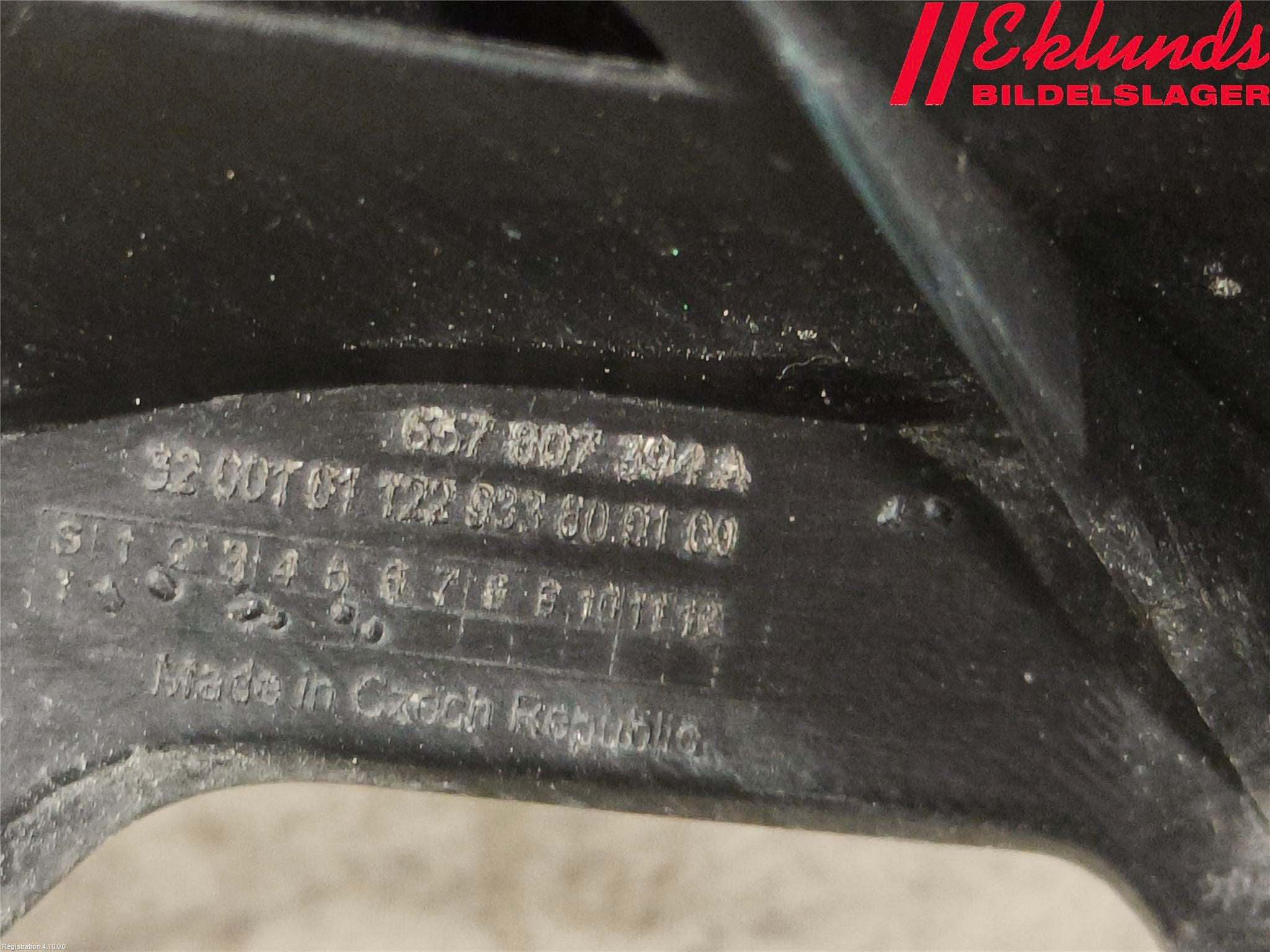 Skoda SCALA 19- Stötfångarfäste Bak Hö