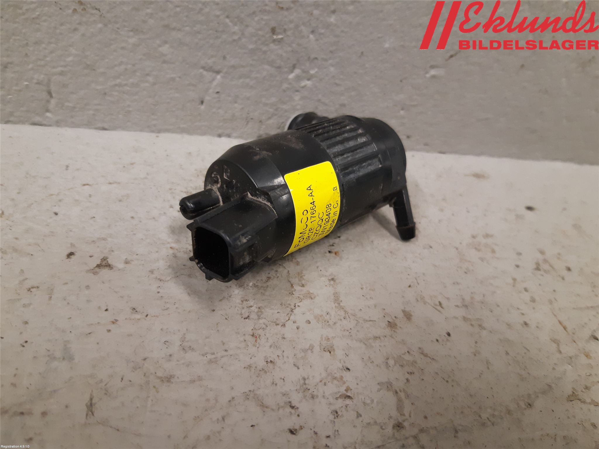 Ford TRANSIT/TOURNEO CONNECT 13-22 Spolarpump Vindruta