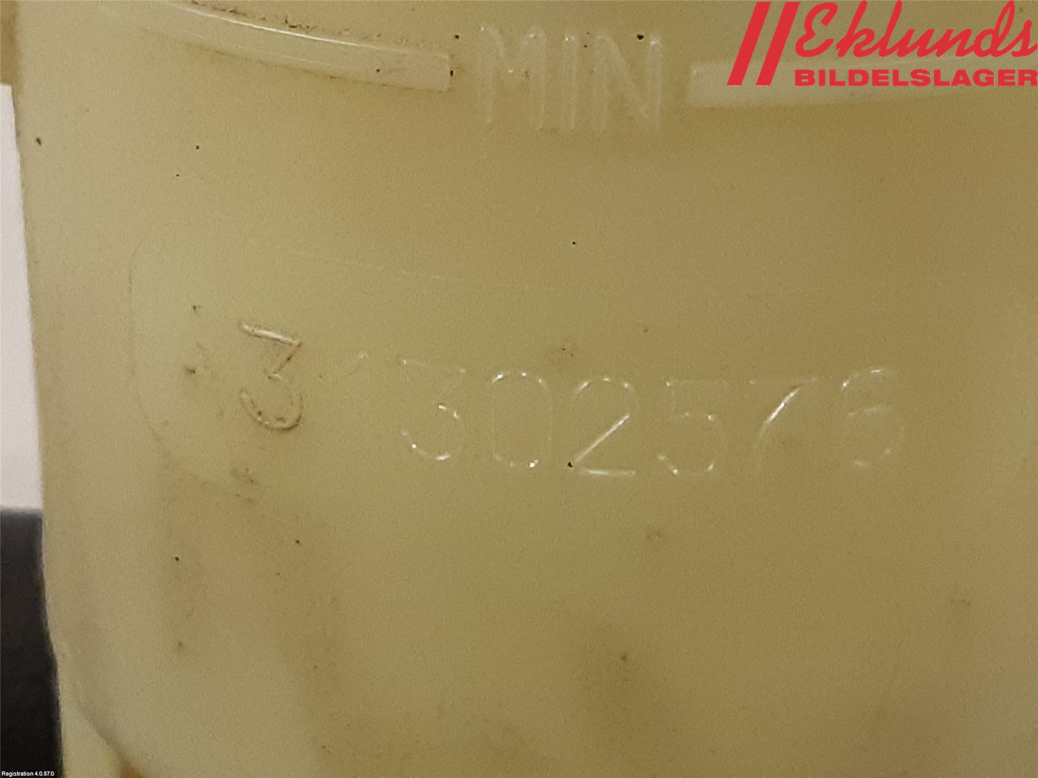 Volvo XC70 14-16 Styrservooljebehållare