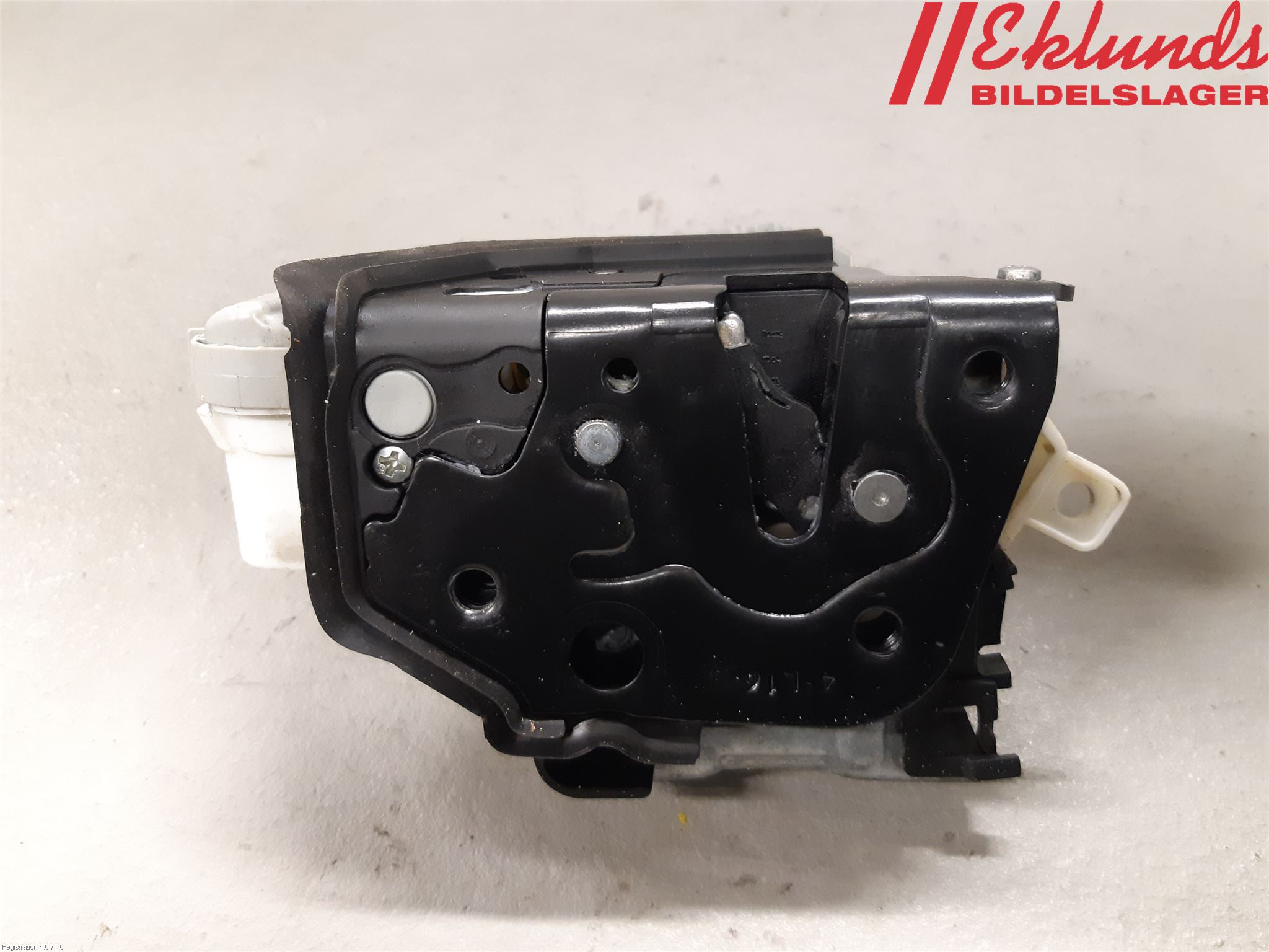 Audi A6 ALLROAD 12-18 Låskista-Dörrlås