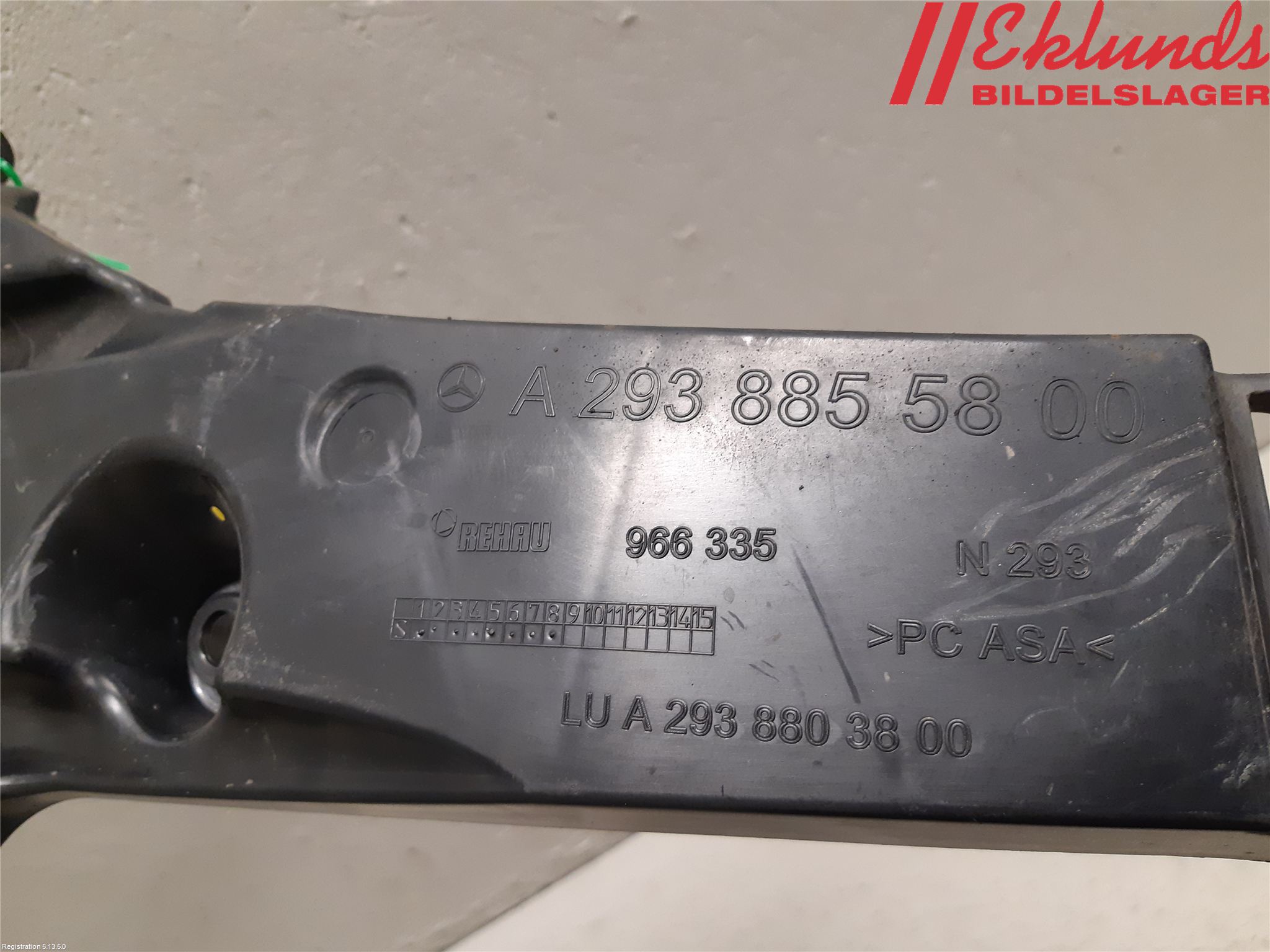 Mercedes-Benz MB EQC (N293) 20- Stötfångarfäste Bak Hö