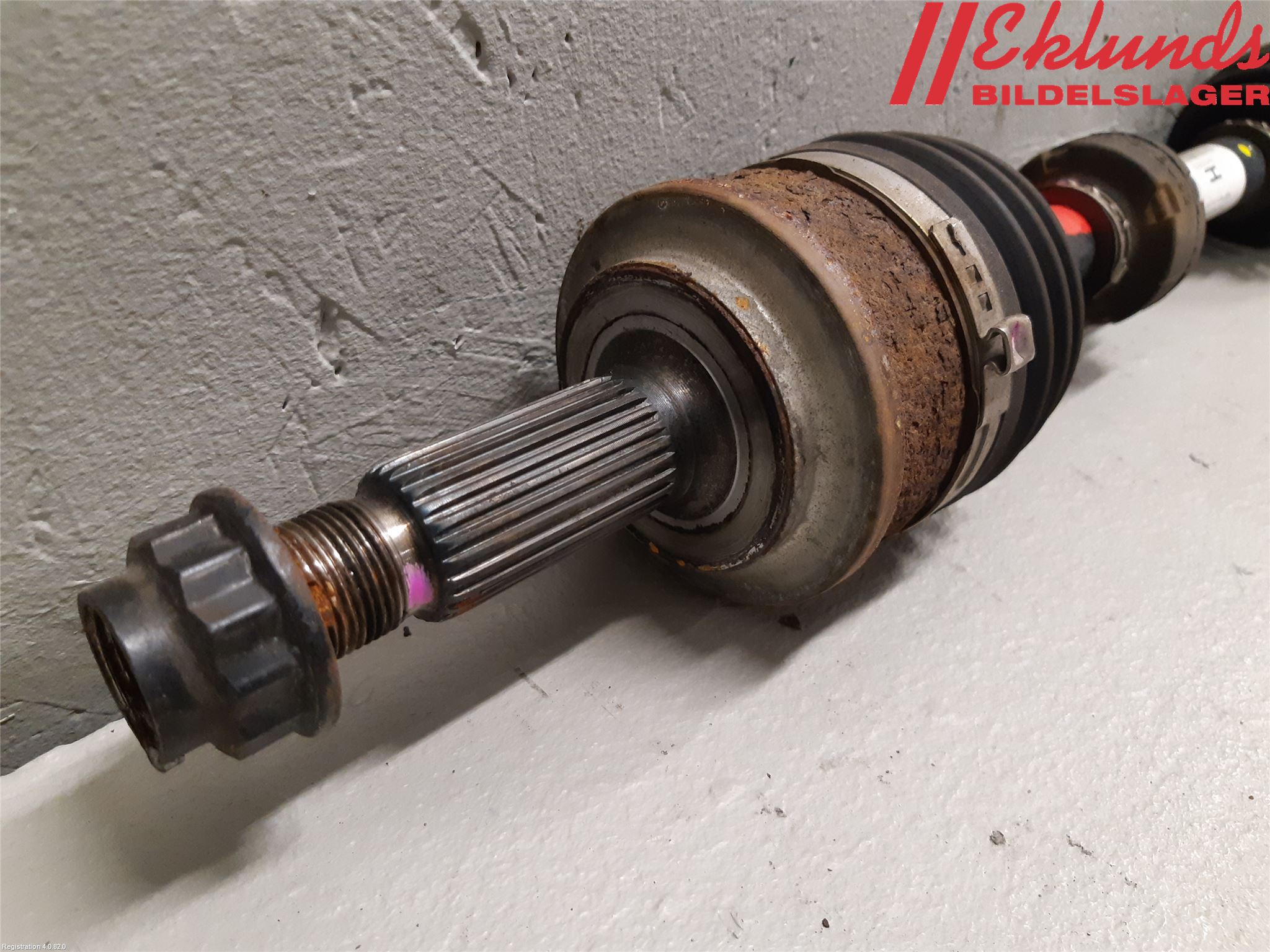 Toyota AURIS 13-19 Drivaxel Fram Vänster