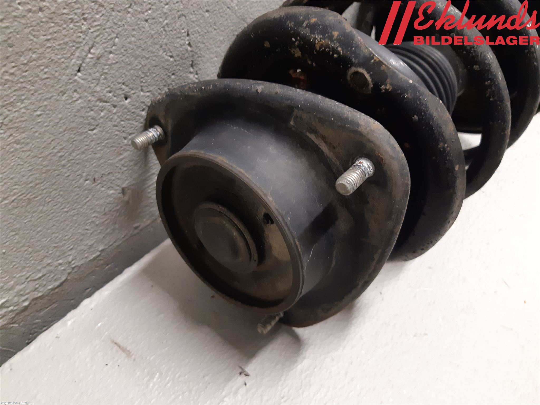 Subaru FORESTER SJ 13-18 Fjäderben Fram Höger