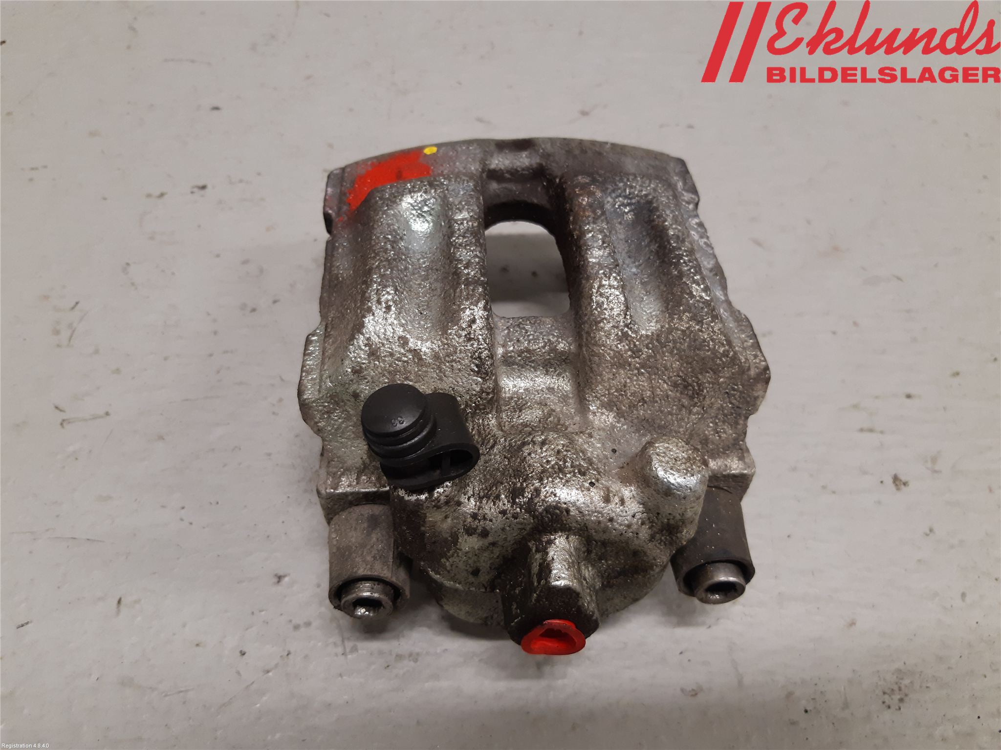 BMW 1 E87/81 5D/3D 03-11 Bromsok Bak Vänster