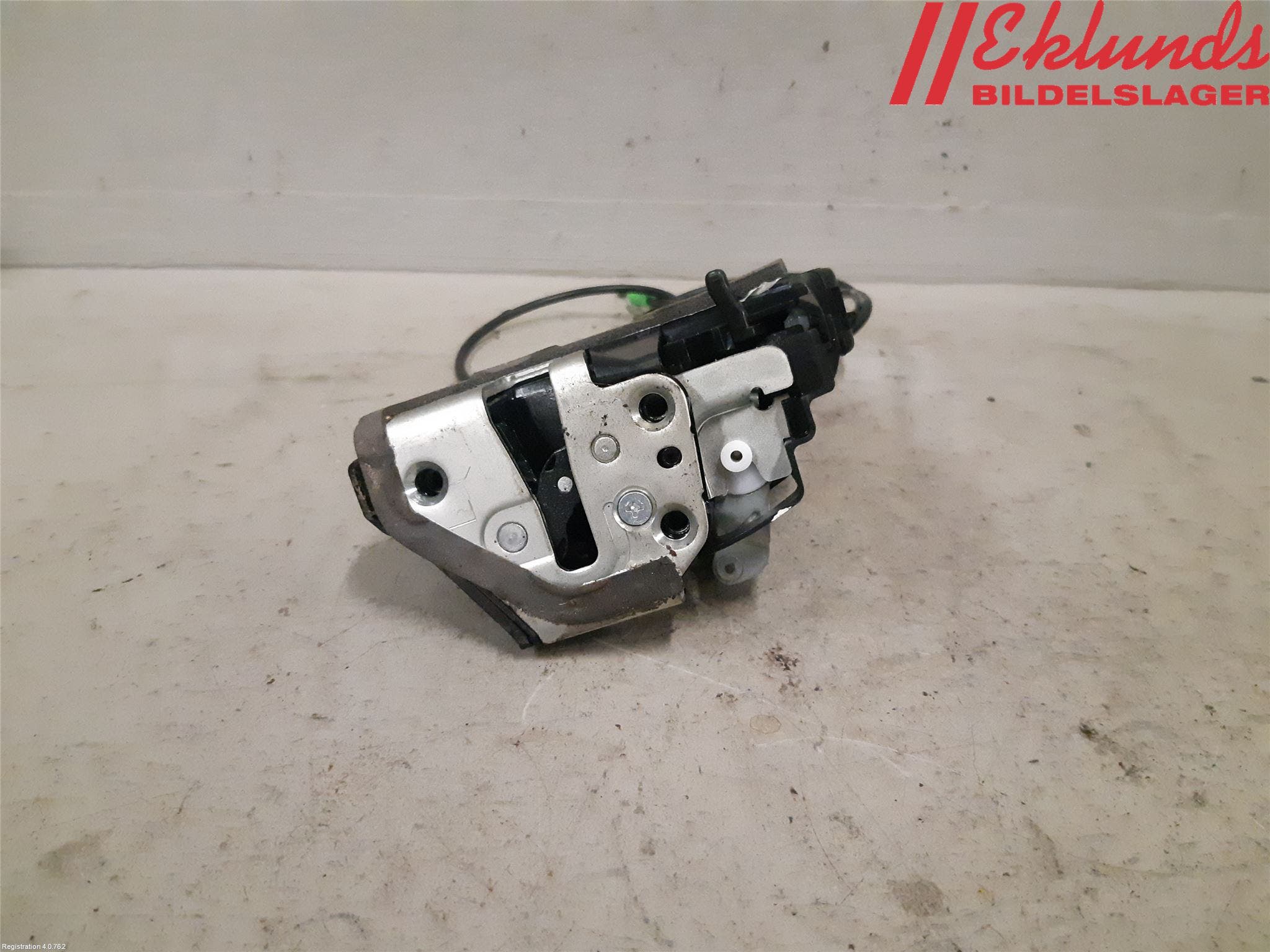 Toyota AURIS 10-12 Låskista-Dörrlås