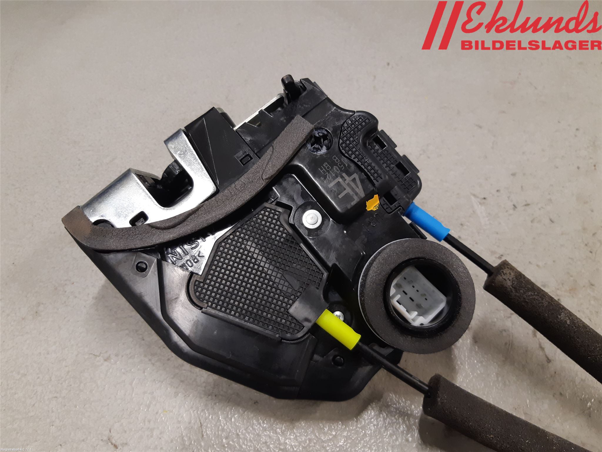 Toyota COROLLA 19- Låskista-Dörrlås