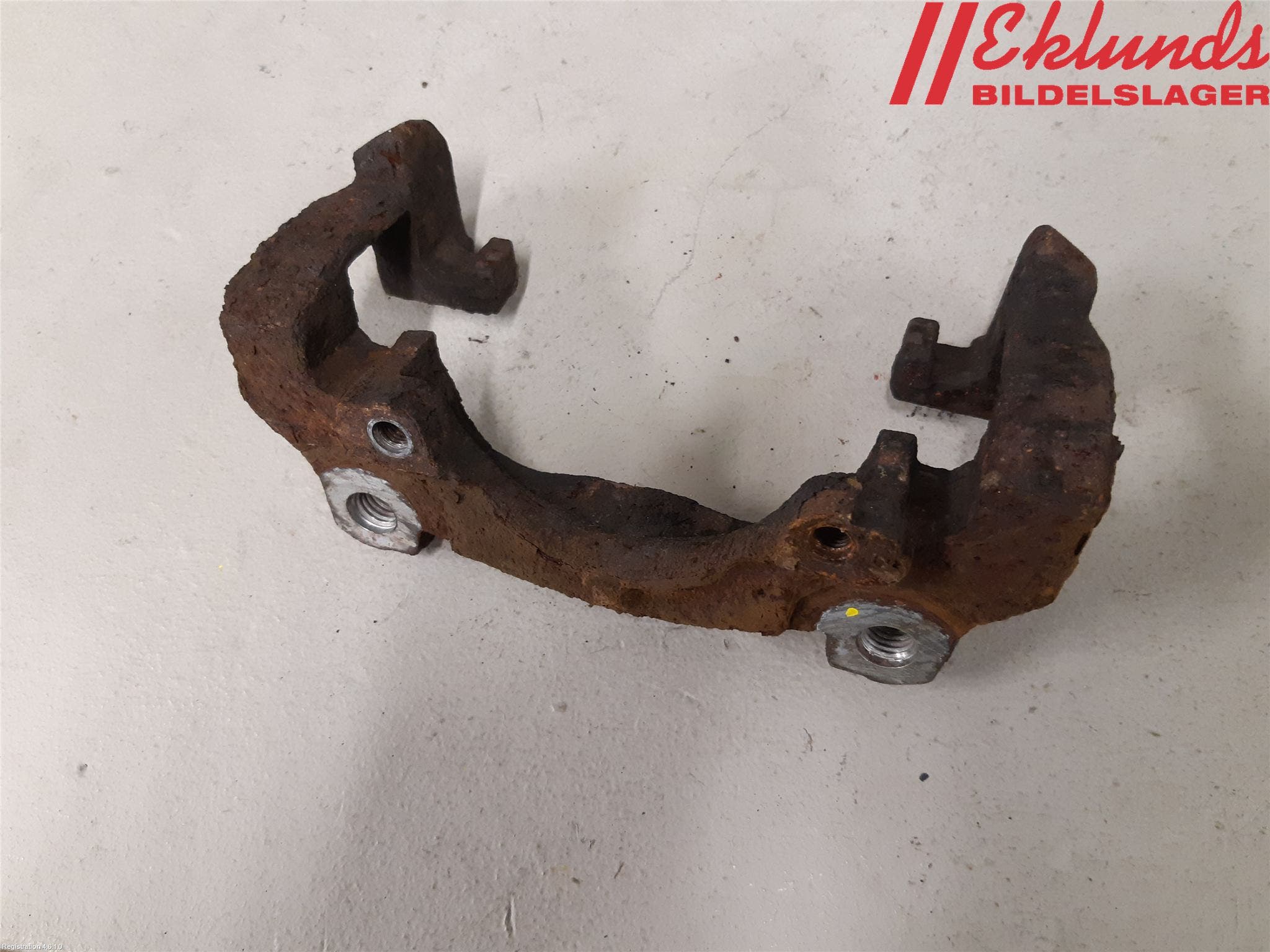 Volvo V70 08-13 Bromsokshållare