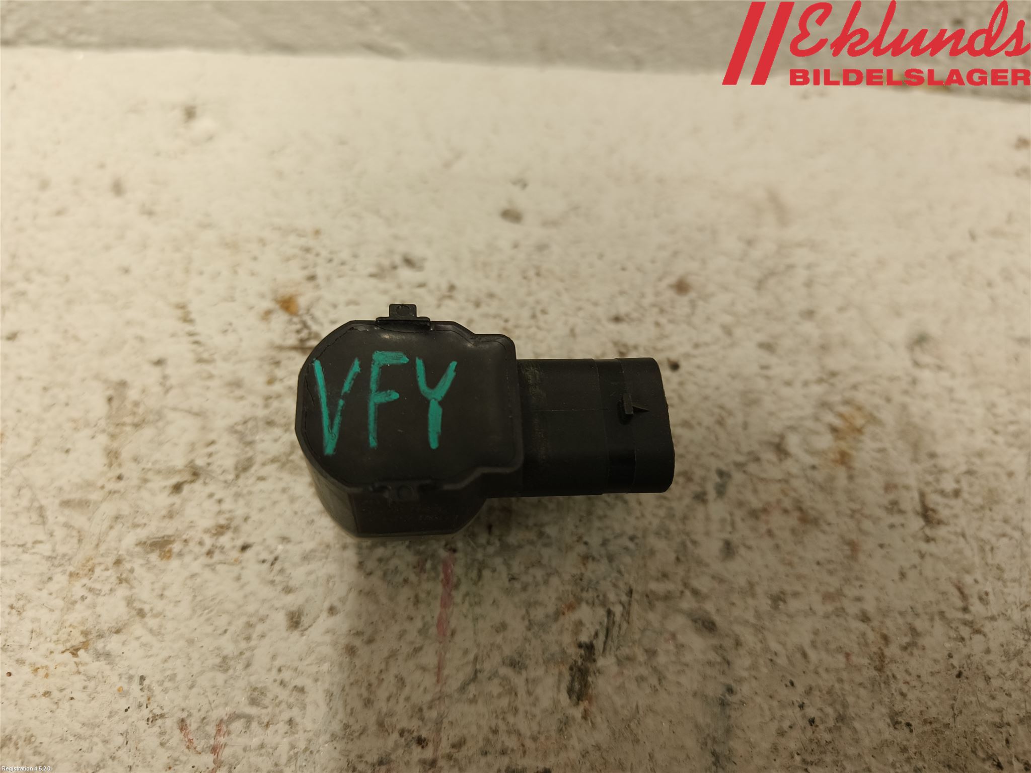 Volkswagen VW PASSAT 11-14 Parkeringshjälp Frontsensor
