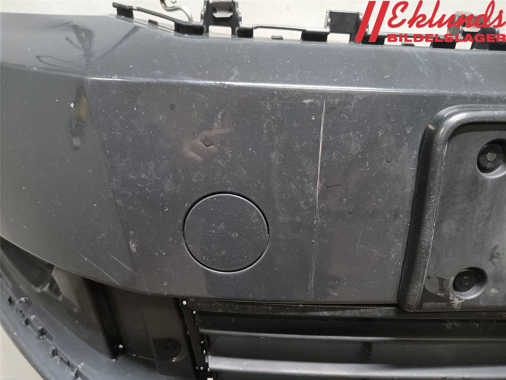 Volkswagen VW PASSAT 11-14 Stötfångarbeklädnad Fram