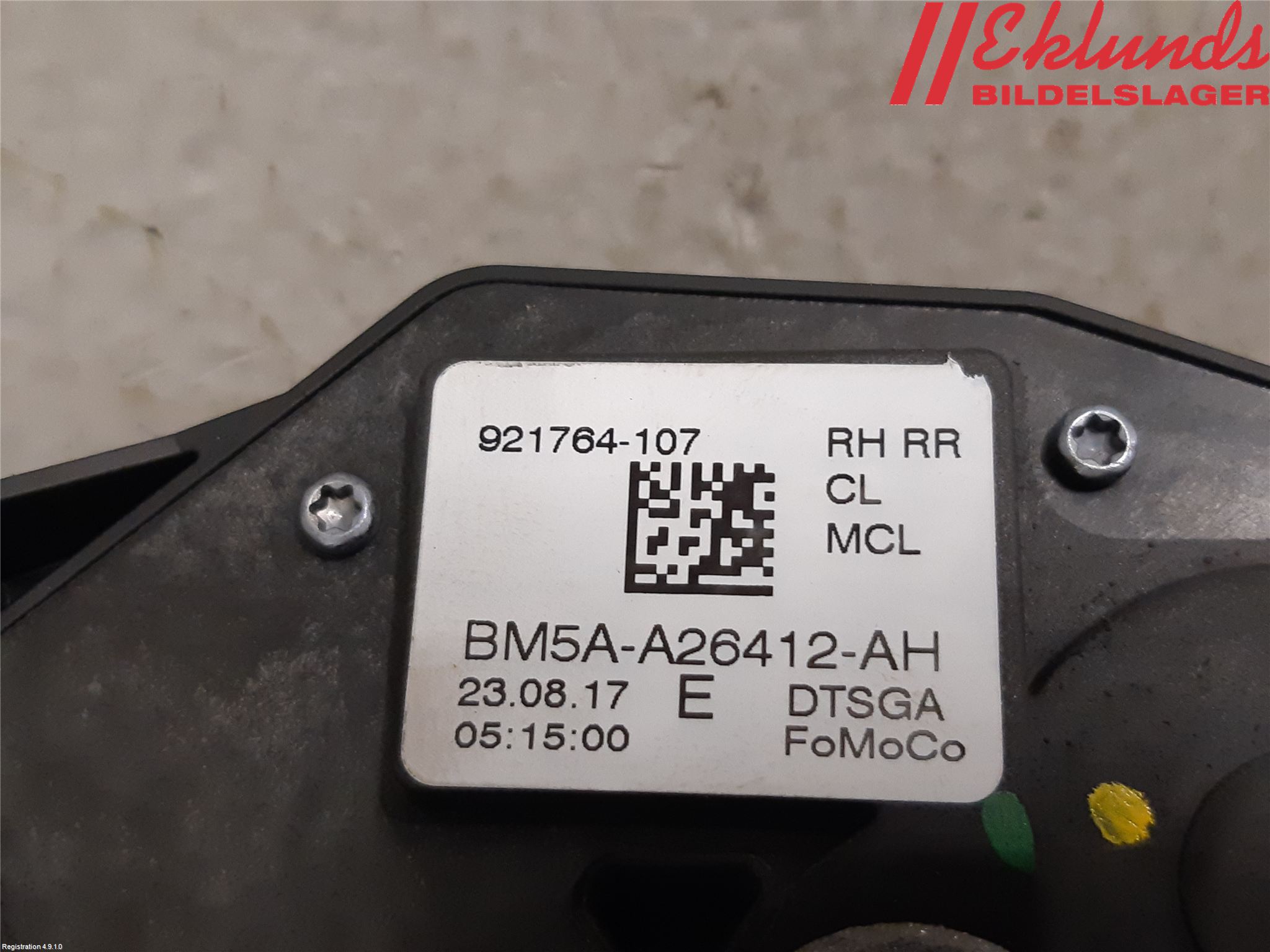 Ford KUGA 17-19 Låskista-Dörrlås