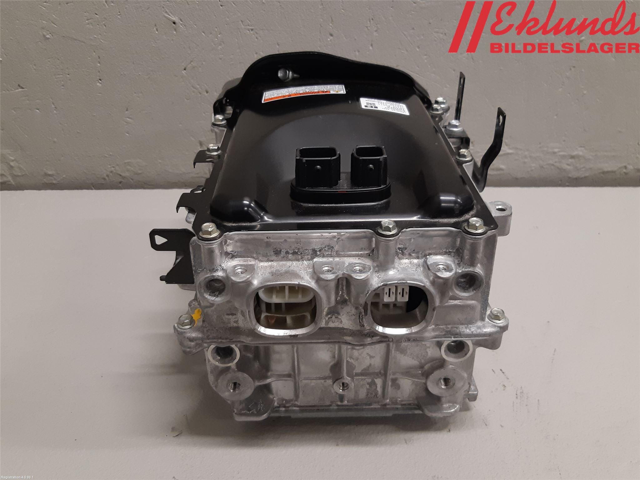 Toyota YARIS XP21 20- Inverter Hybrid