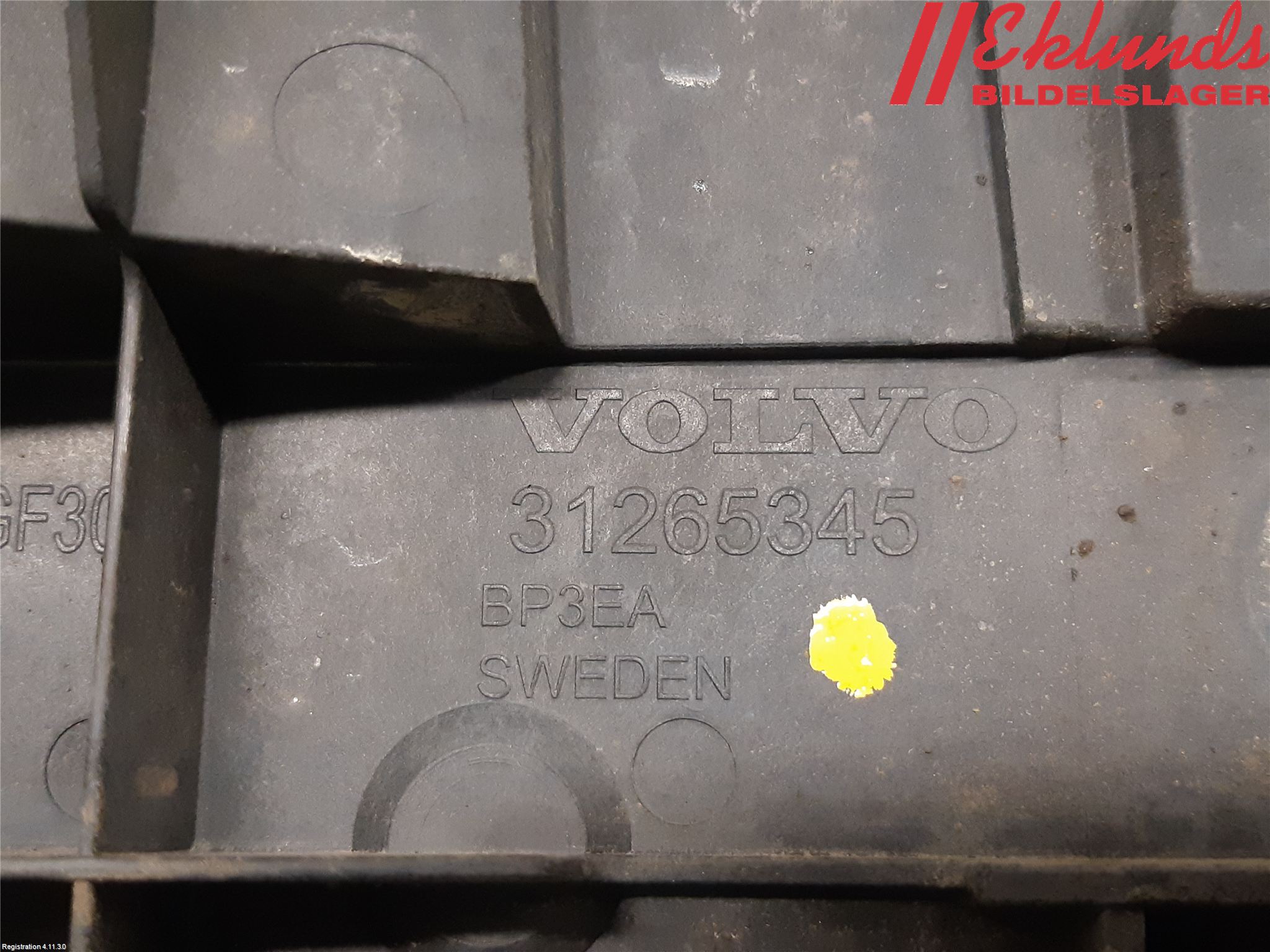 Volvo V70 08-13 Stötfångarfäste Fram Hö