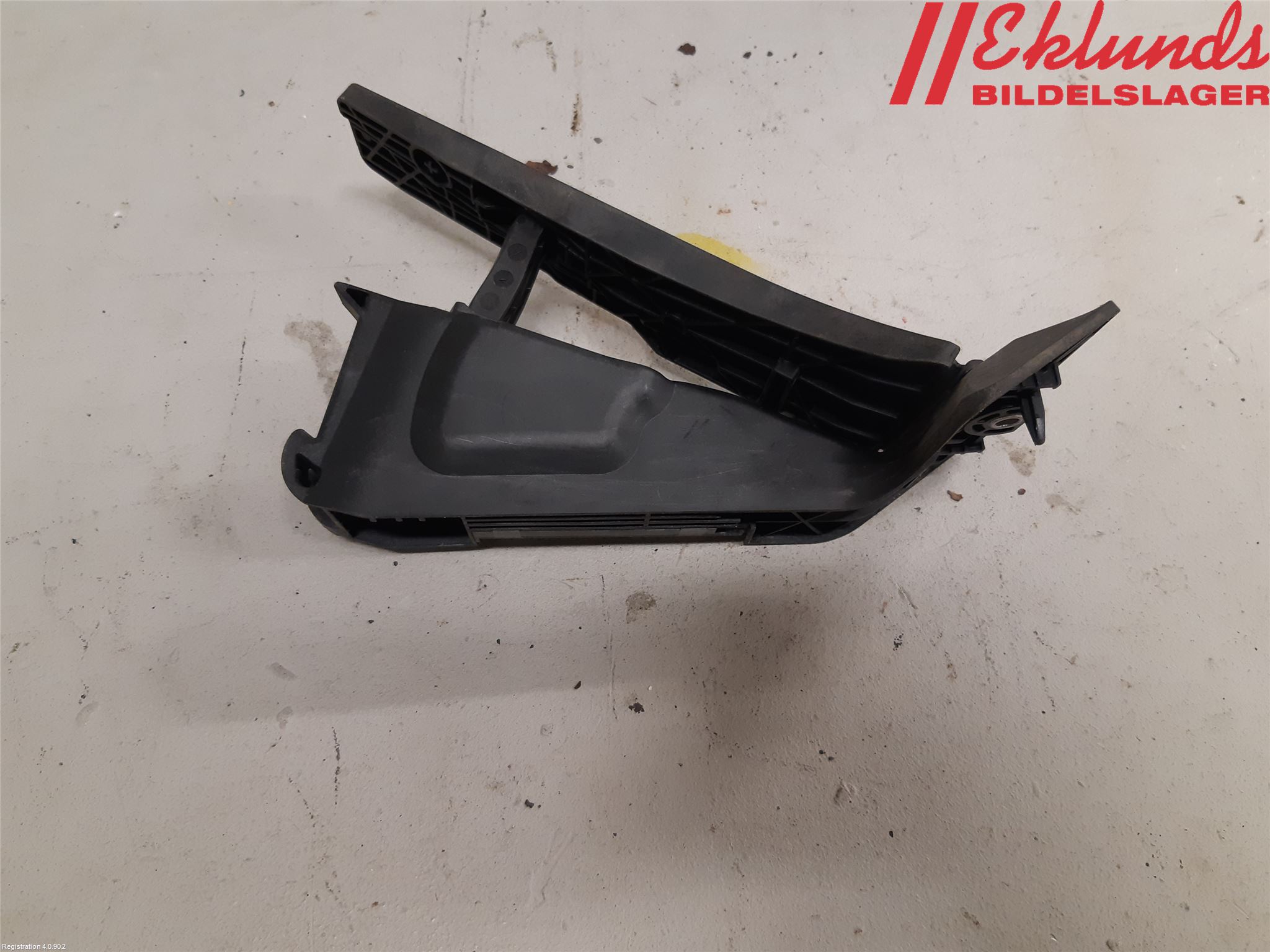 BMW 3 F30/F31/F80 12-19 Gaspedal