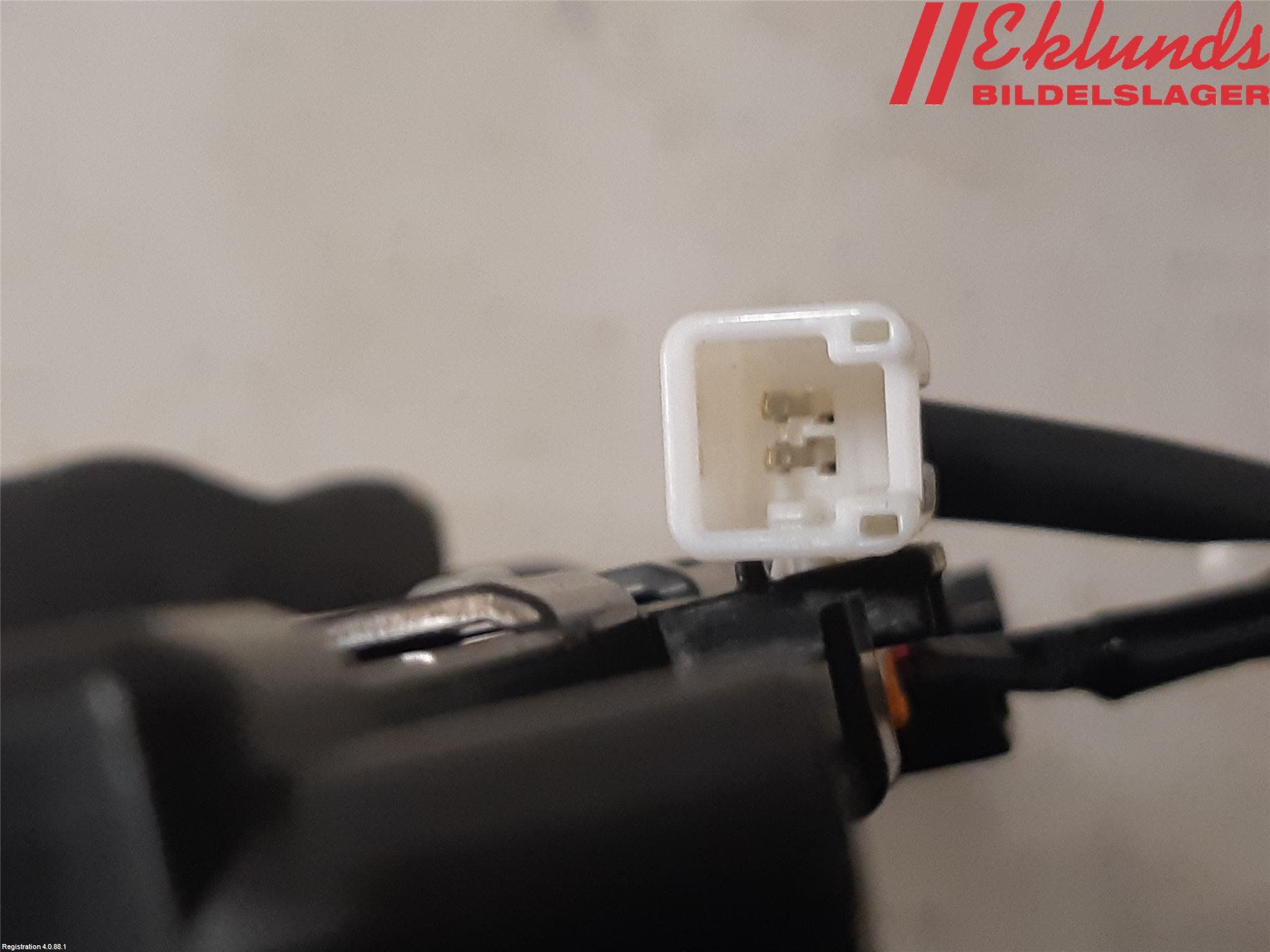 Toyota YARIS XP21 20- Bromsljus Bakruta