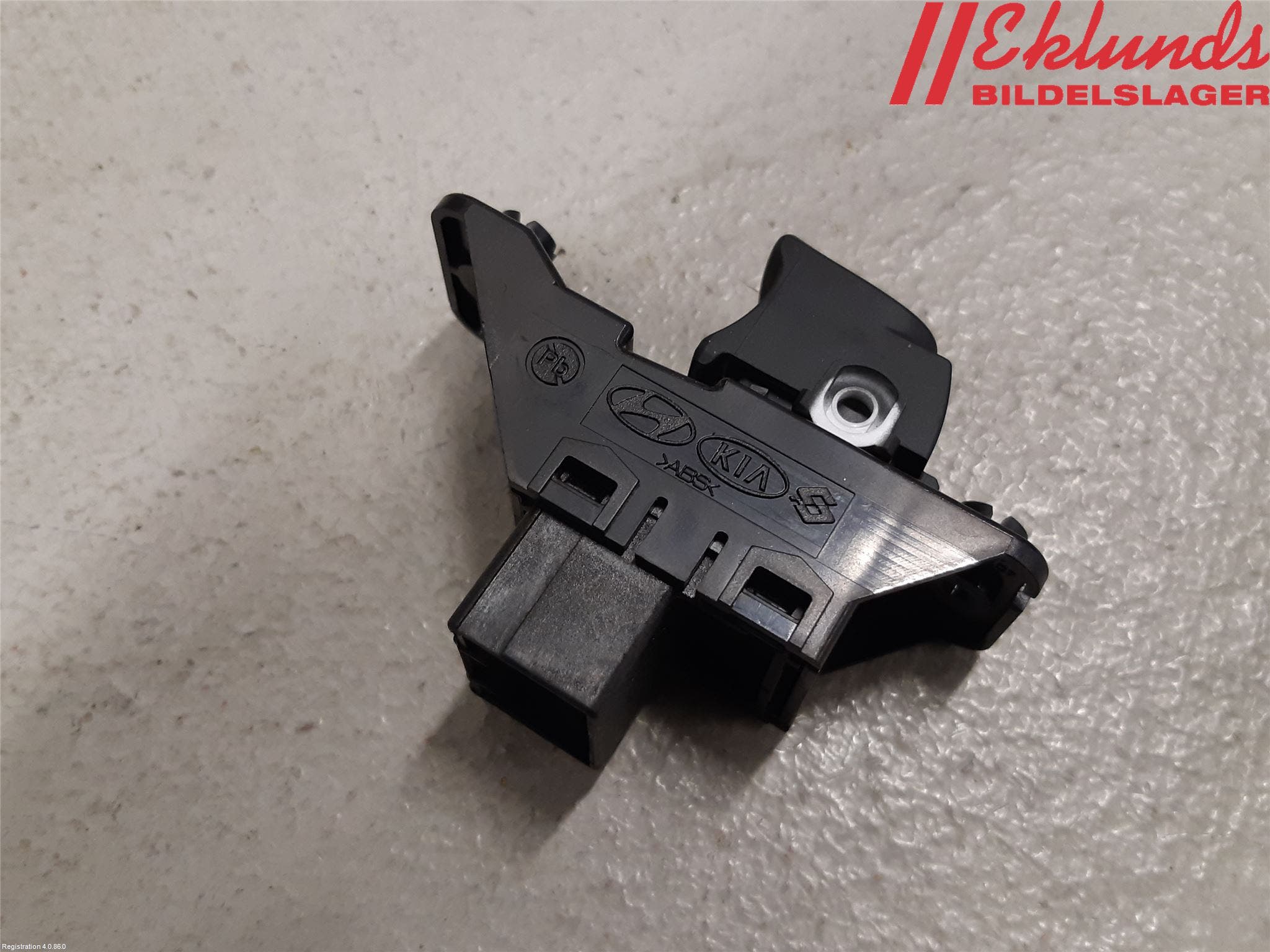 Kia STONIC 18->> Strömställare Elhiss