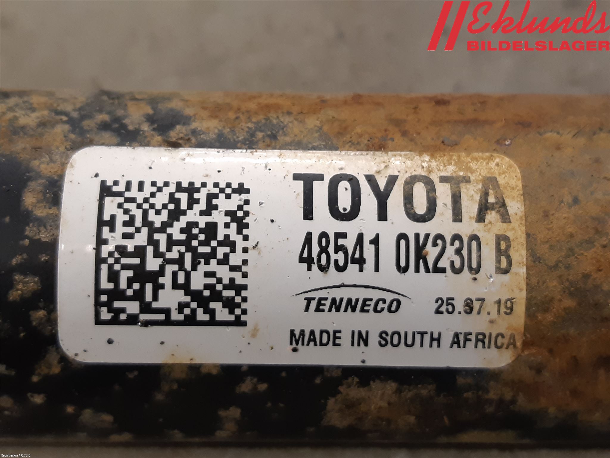Toyota HILUX 16- Stötdämpare Bak