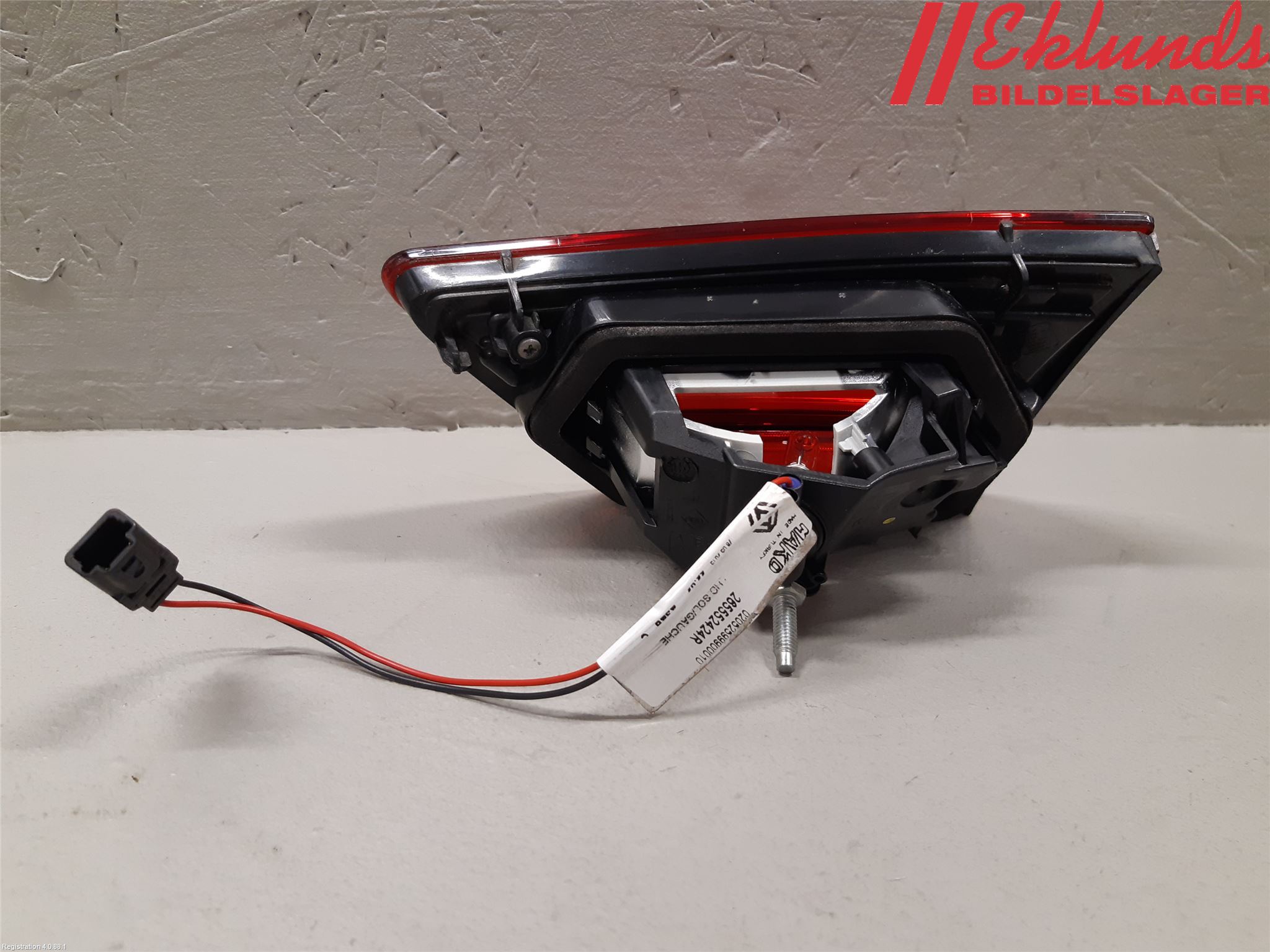 Renault CLIO IV 12-16 Bakljus Lucka Vä