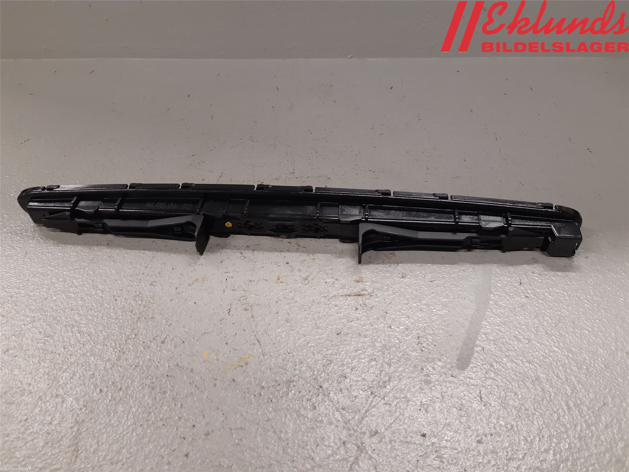 Mercedes-Benz MB E-KLASS (W211) 02-09 Bromsljus Bakruta