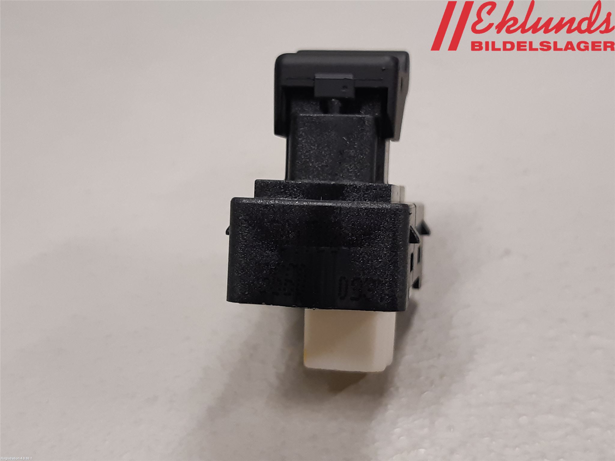 Fiat 500X 15- Strömställare Elhiss