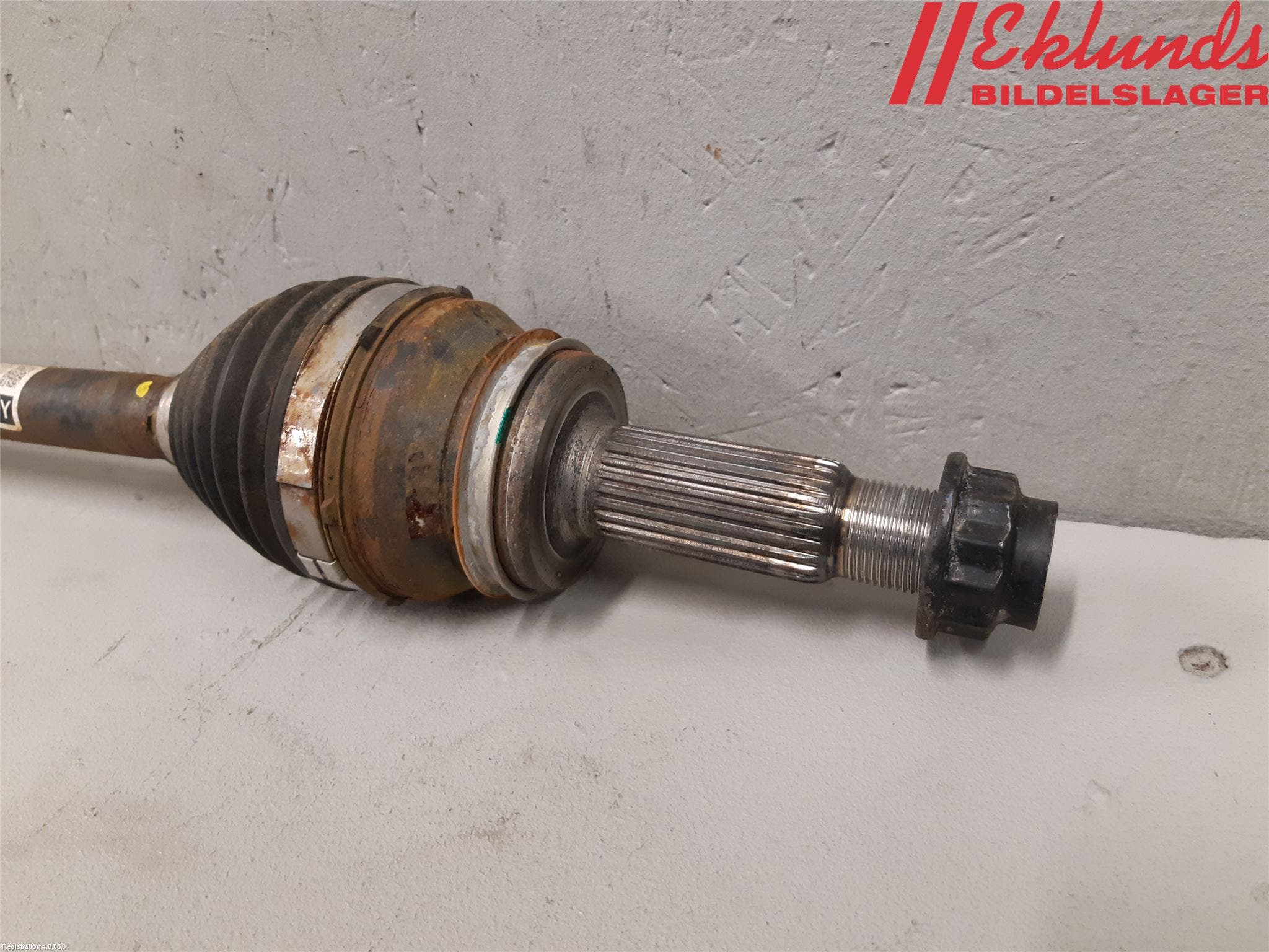 Toyota RAV4 19- Drivaxel Bak Höger