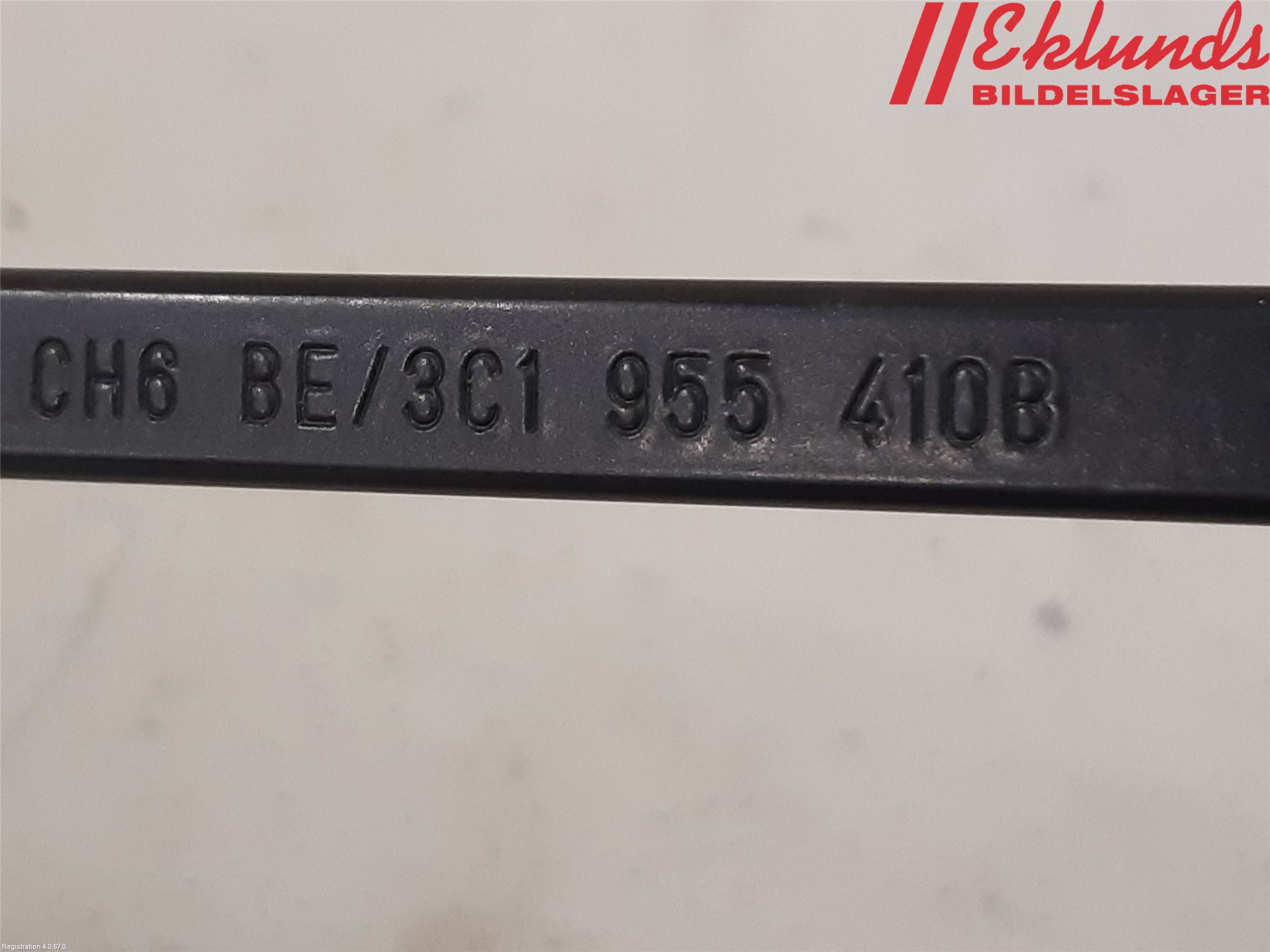 Volkswagen VW PASSAT 05-11 Torkararm Armar Vindruta