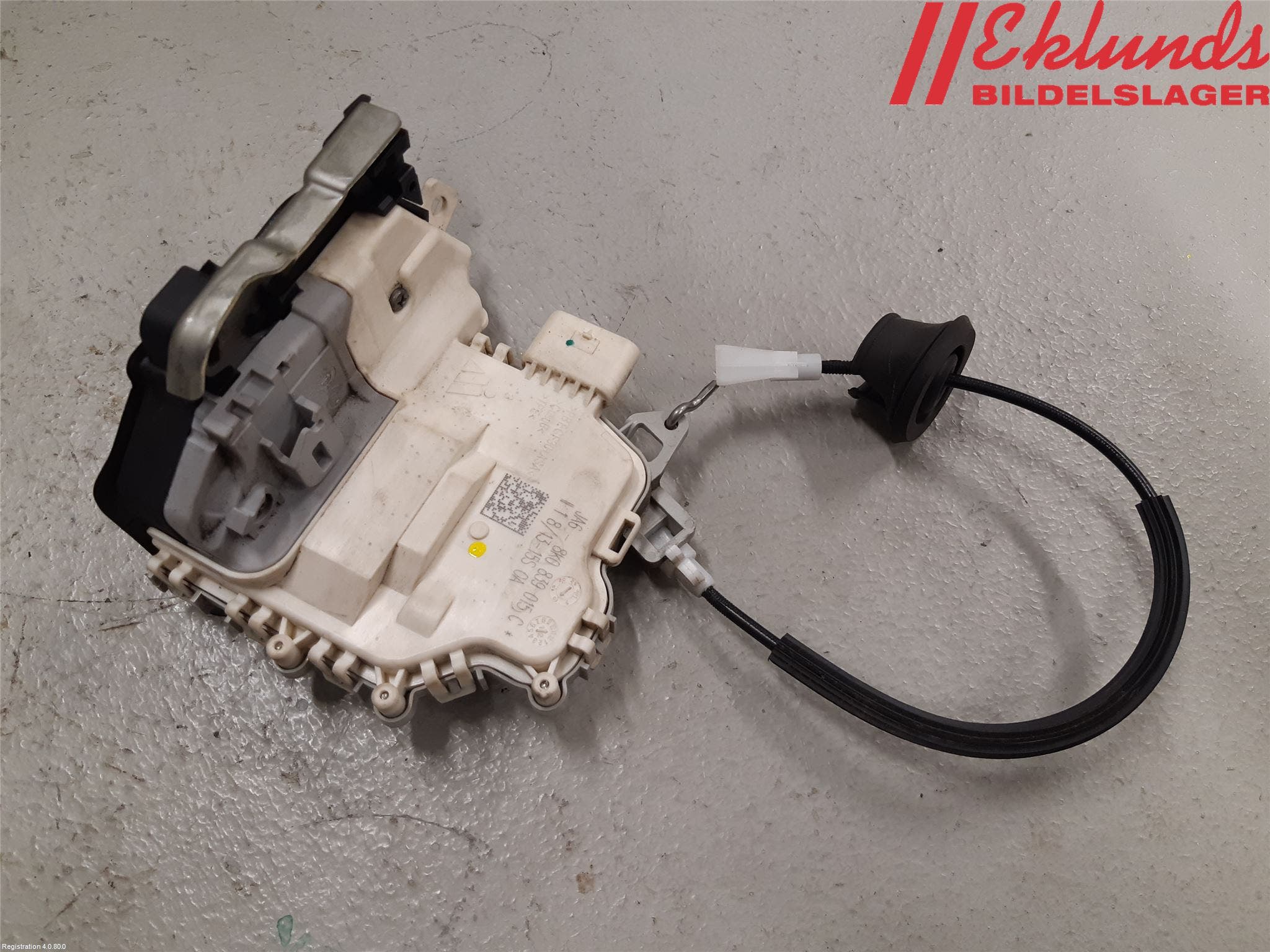 Audi A4 ALLROAD 09-16 Låskista-Dörrlås