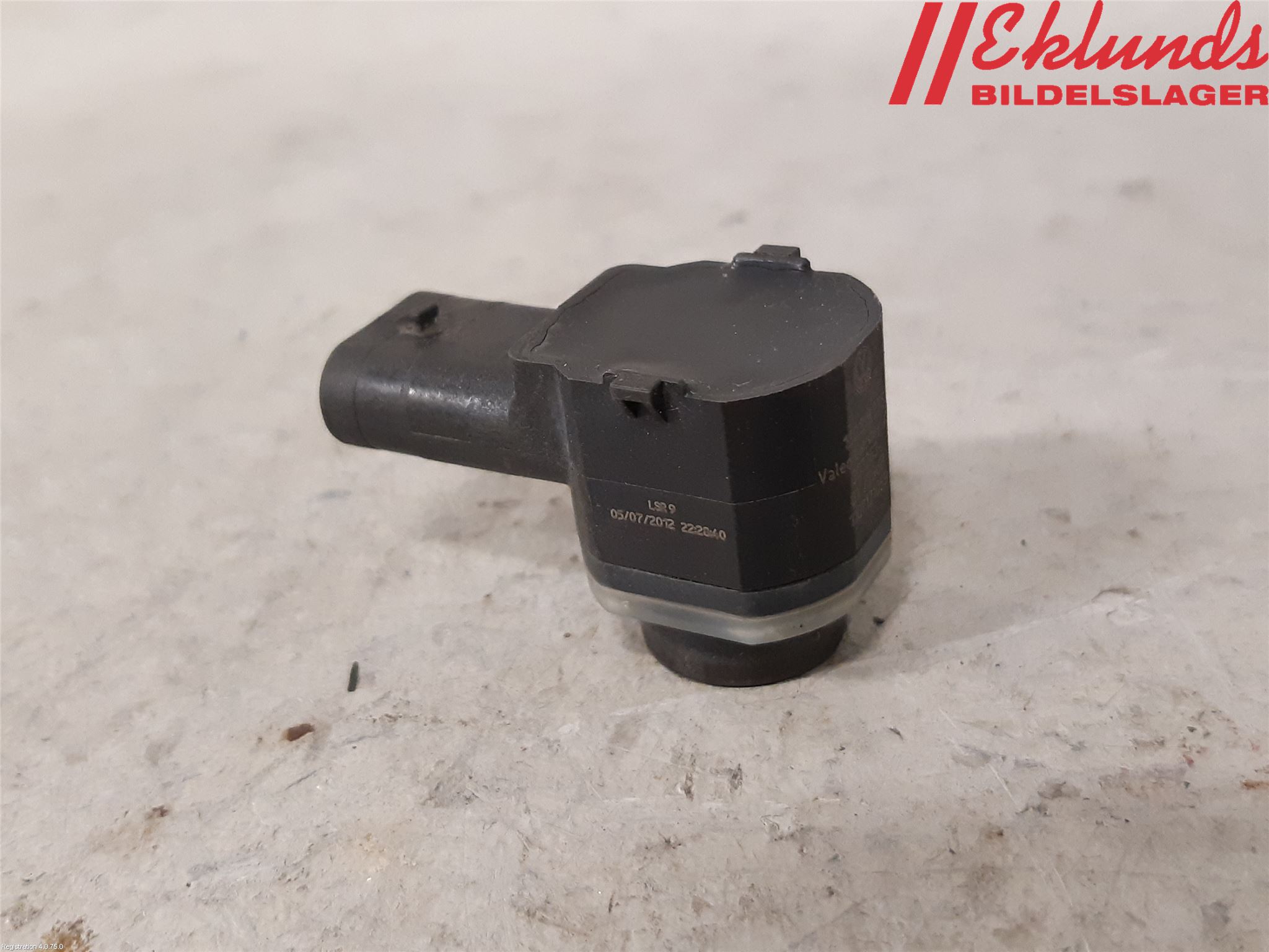 Volkswagen VW PASSAT 11-14 Parkeringshjälp Frontsensor