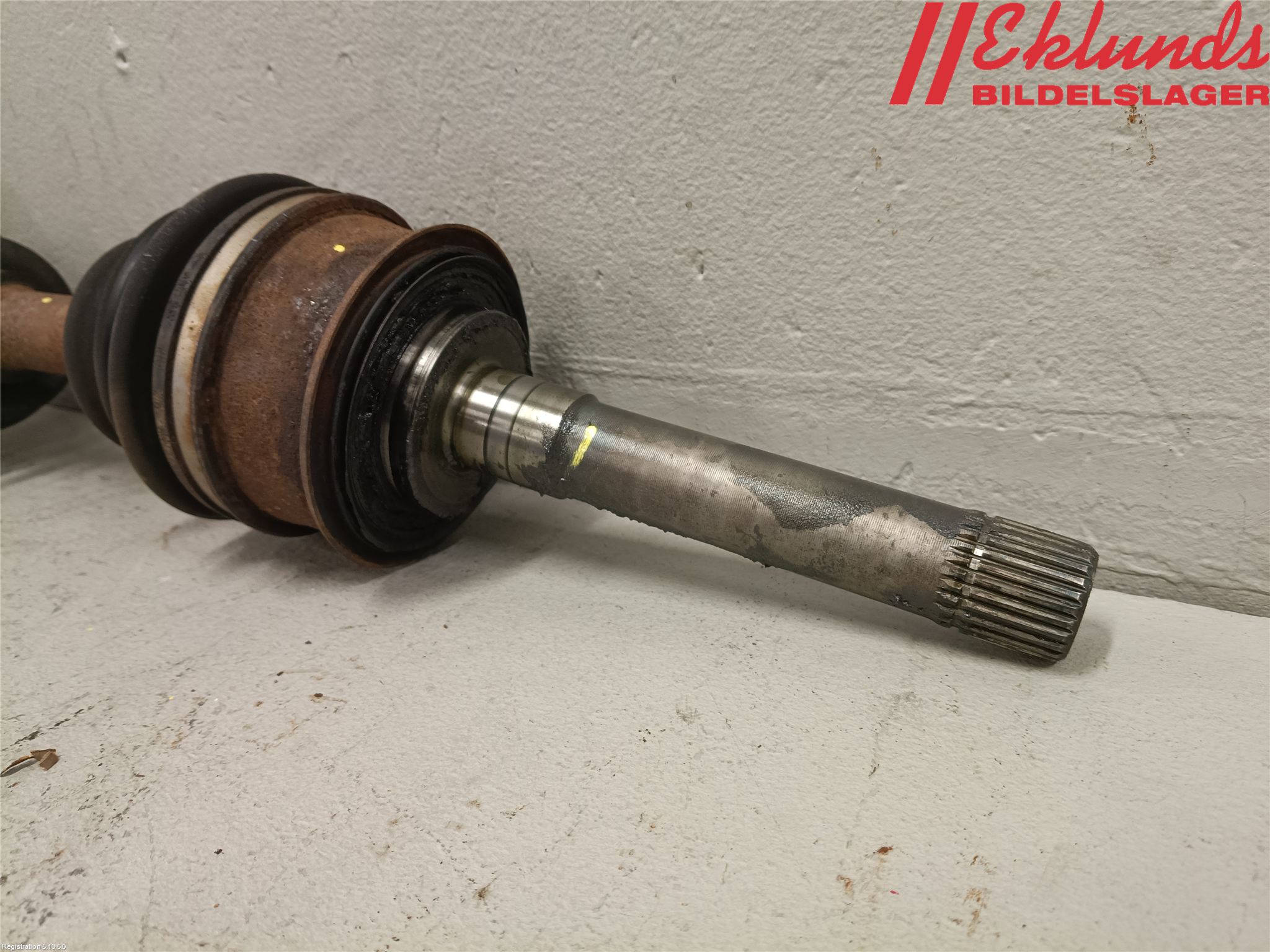 Volkswagen VW TARO       90-96 Drivaxel Fram Vänster