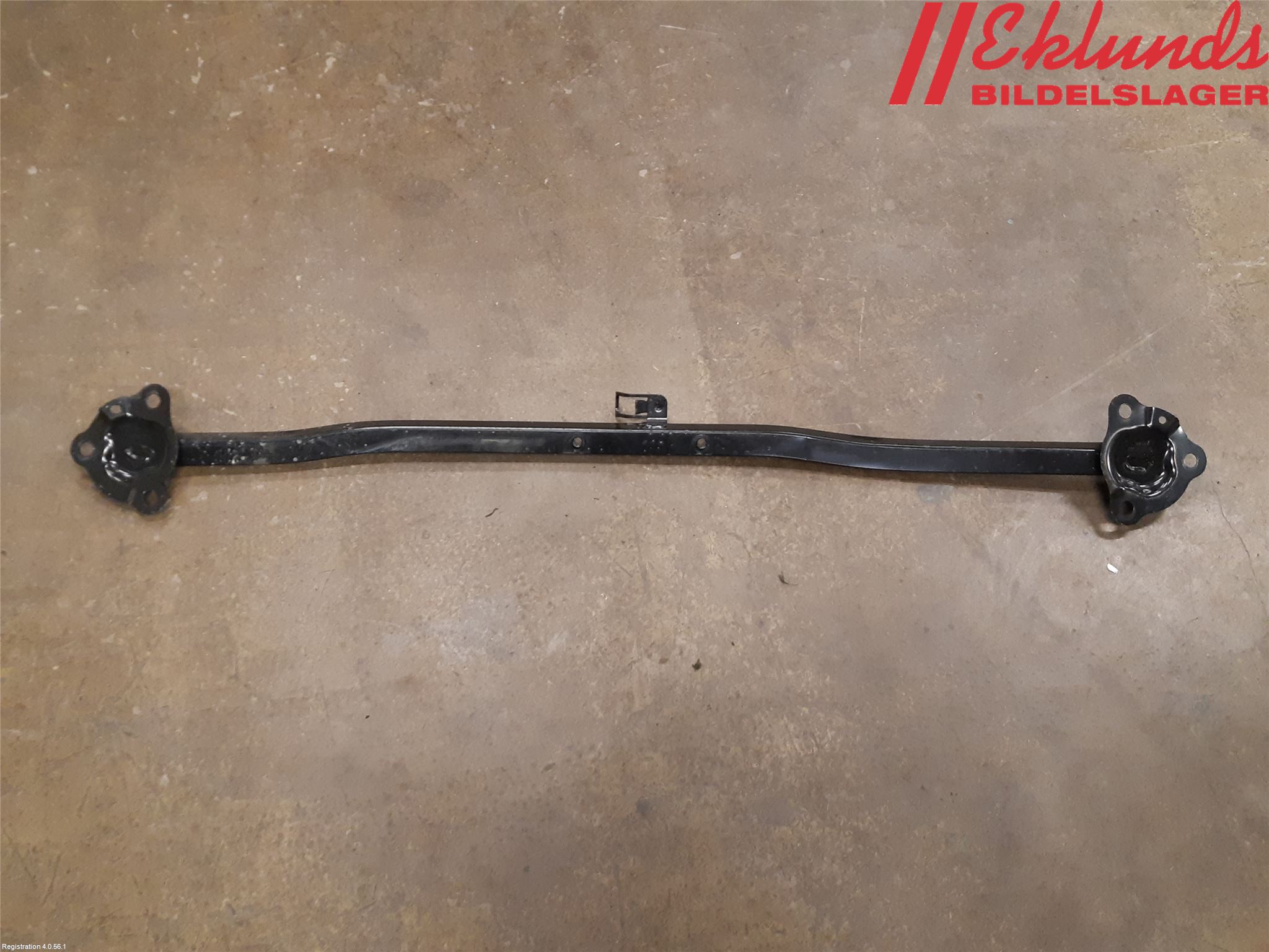 Volvo V40 12-19 Momentstag Fram