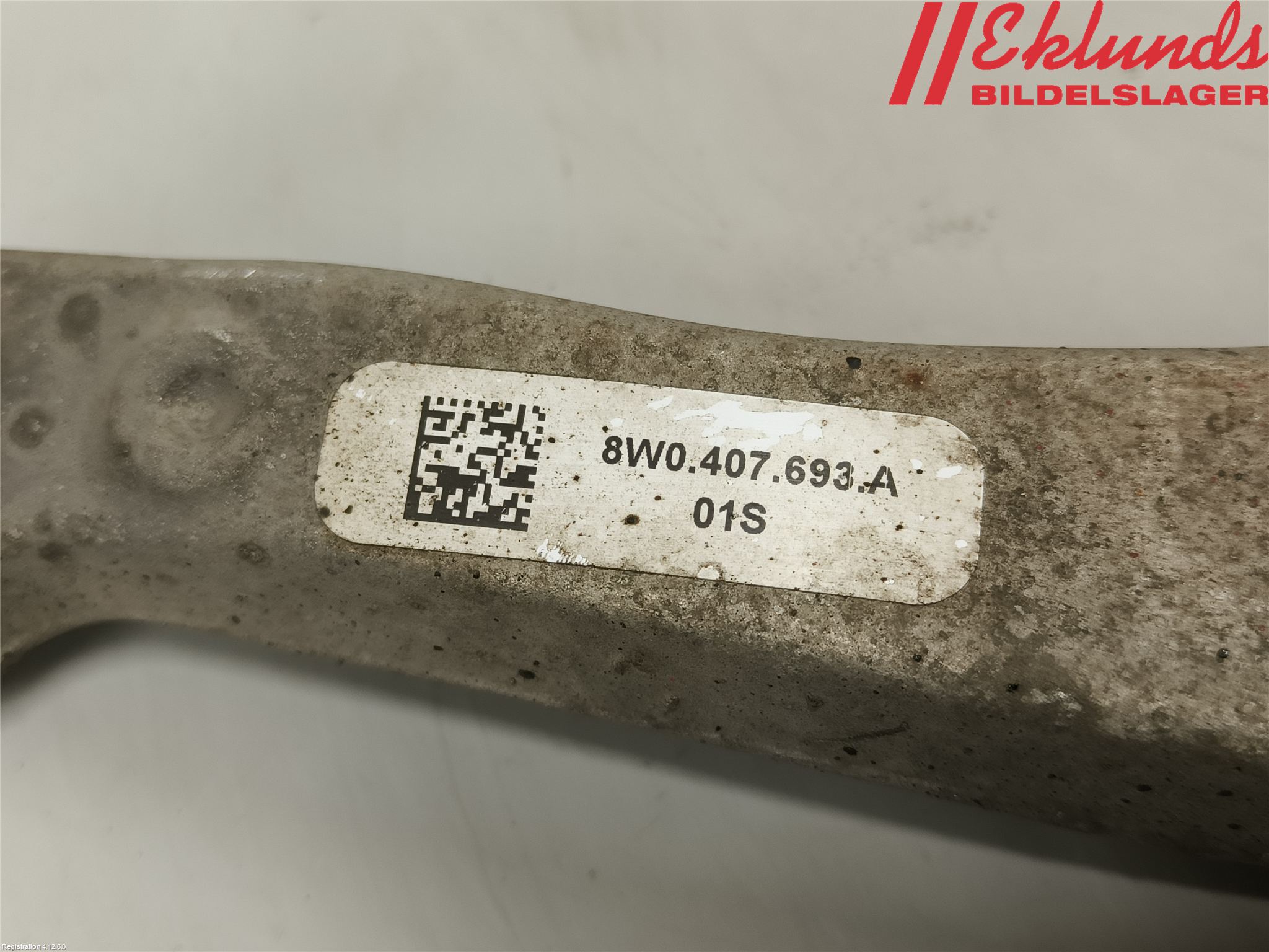 Audi A4/S4 B9 16-19 Bärarm Fram Undre Vä