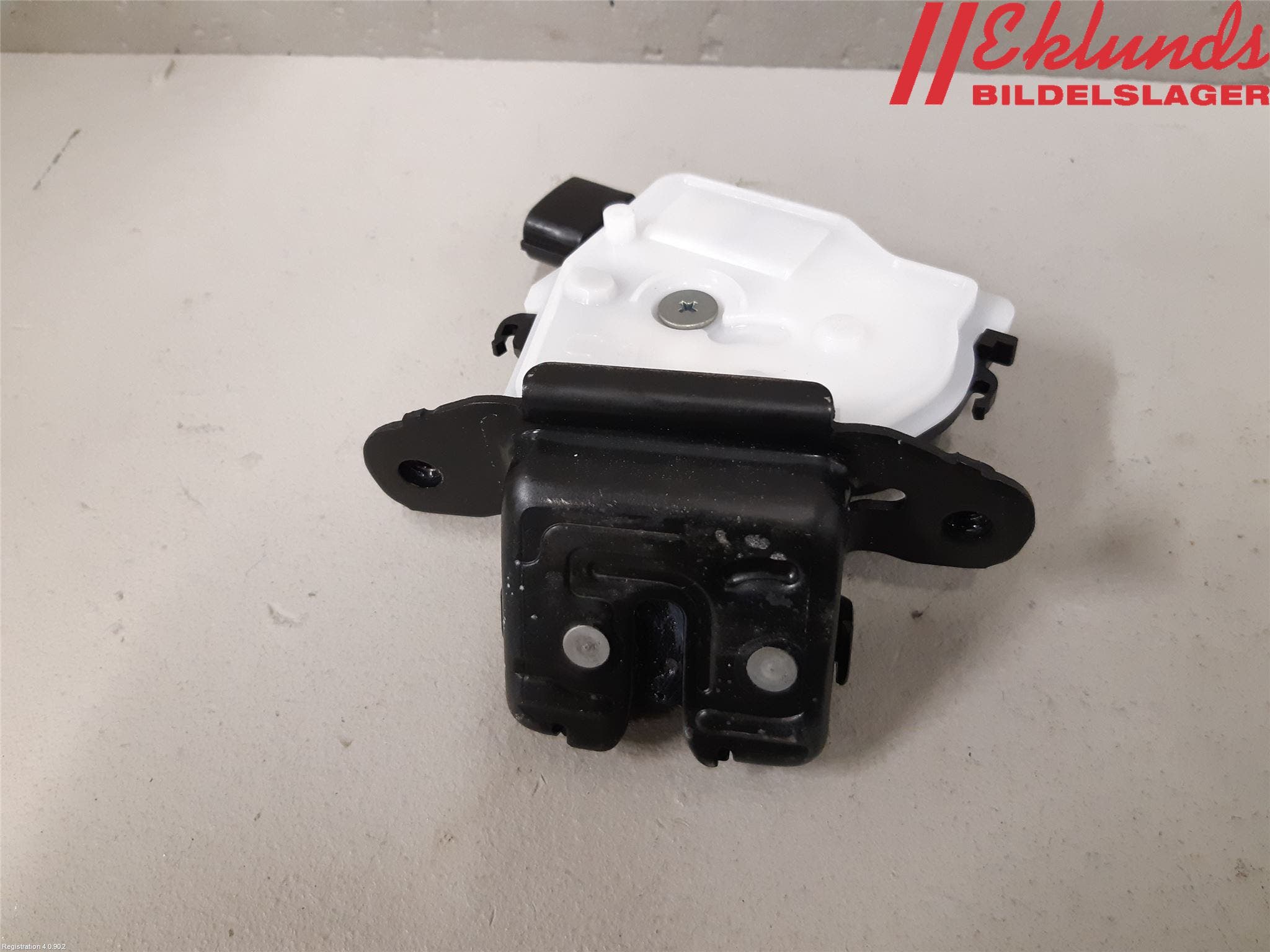 Toyota COROLLA 19- Låskista Baklucka