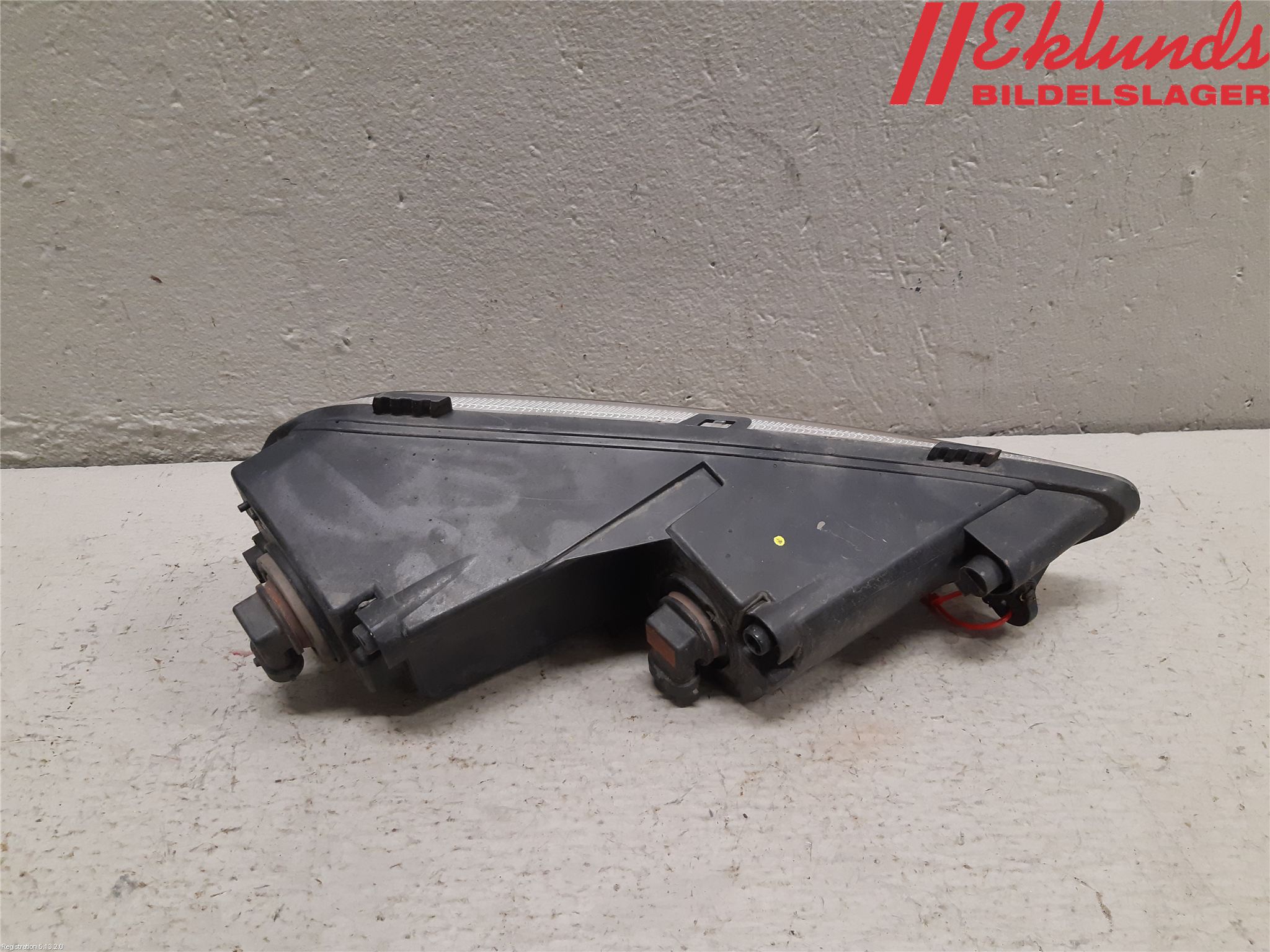 Volkswagen VW PASSAT 11-14 Dimljus-Varselljus Fram