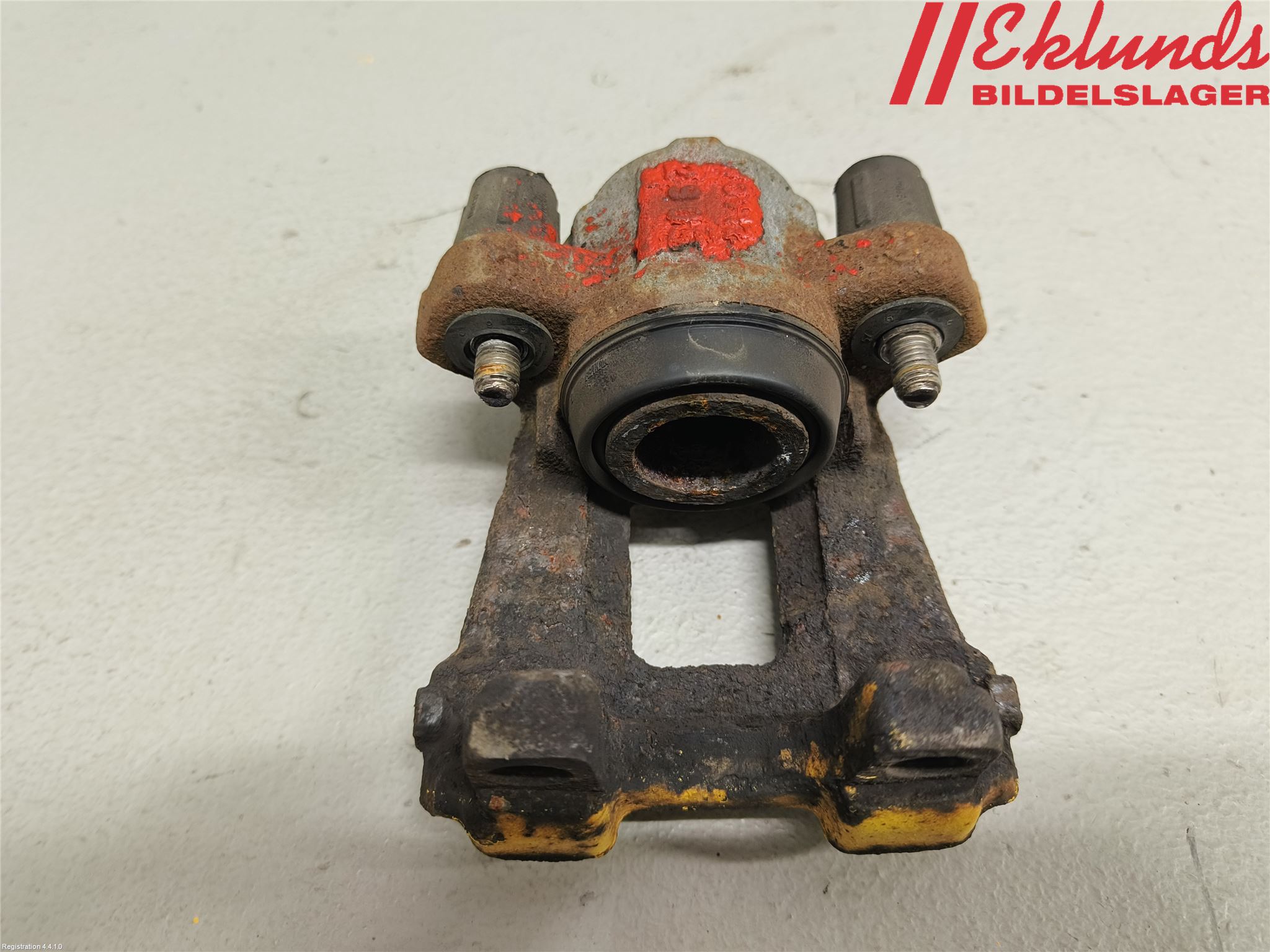 BMW 1 F20/F21 11-19 Bromsok Bak Vänster