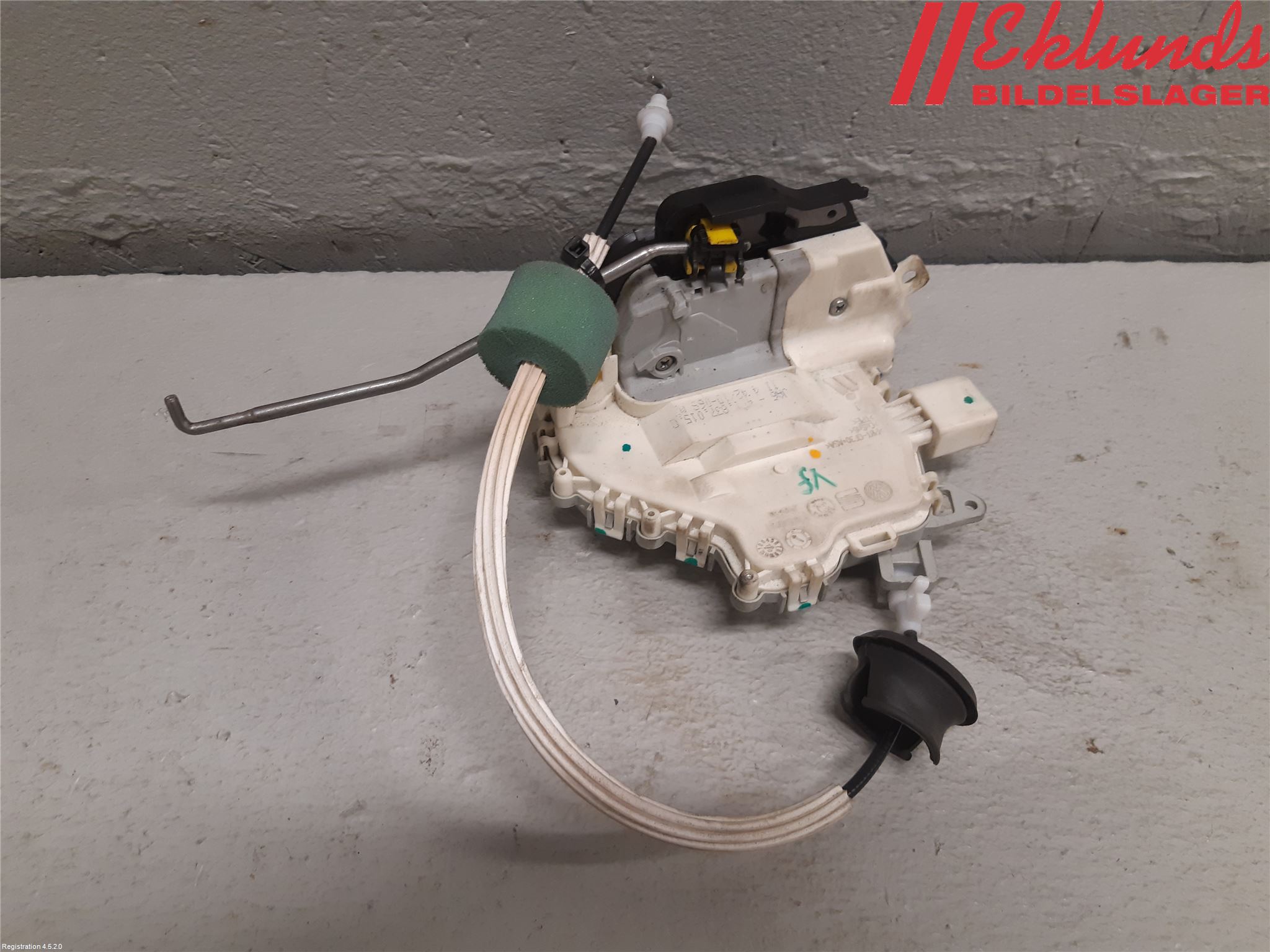 Audi A6/S6     05-11 Låskista-Dörrlås