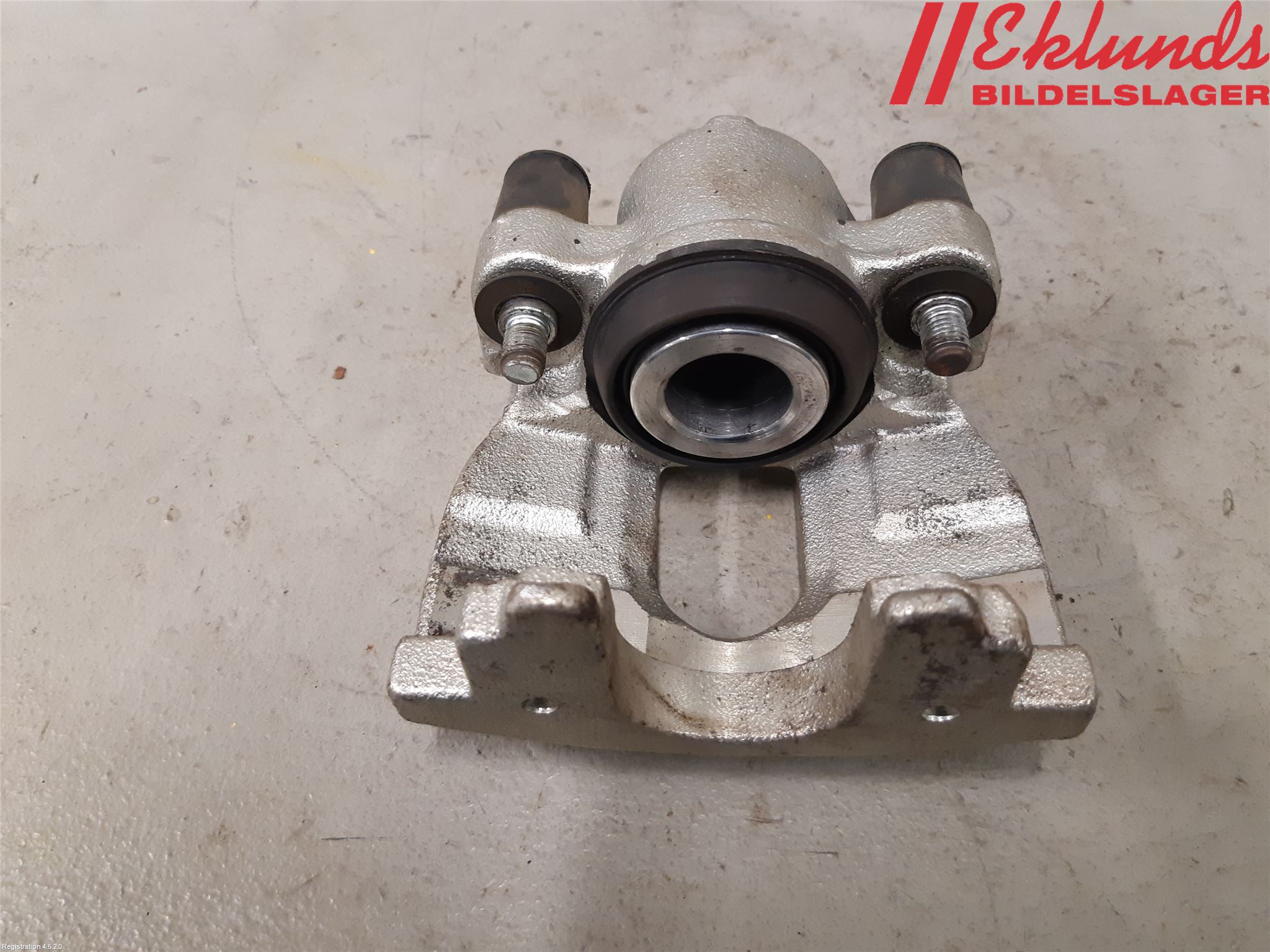 Volvo V70 05-08 Bromsok Bak Höger