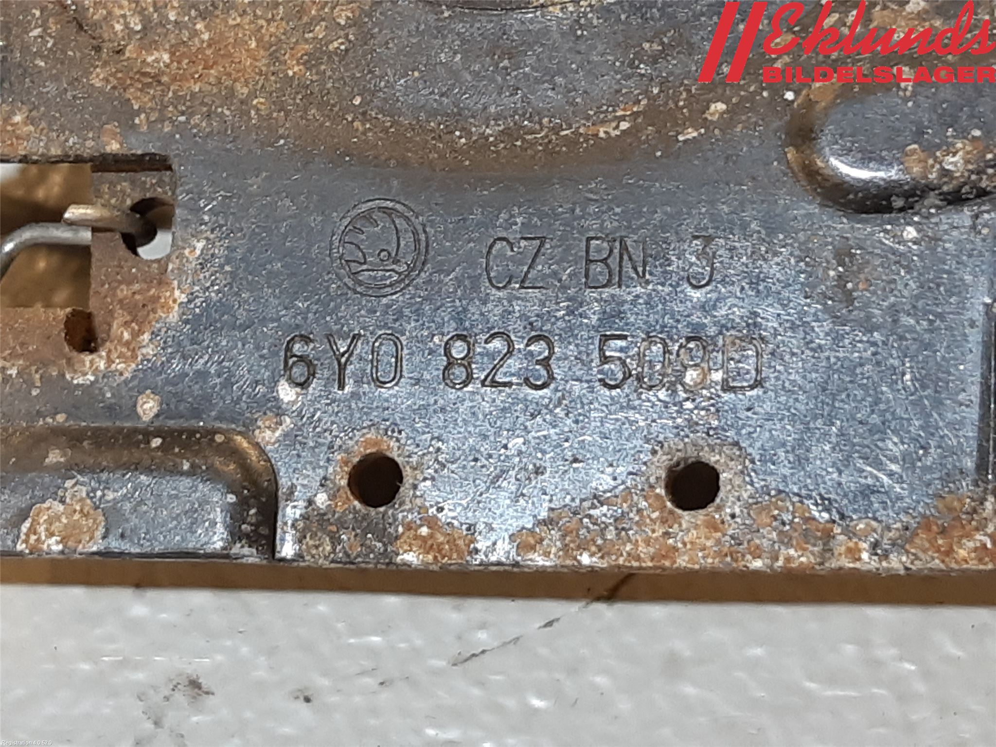 Skoda FABIA 99-07 Huvlås