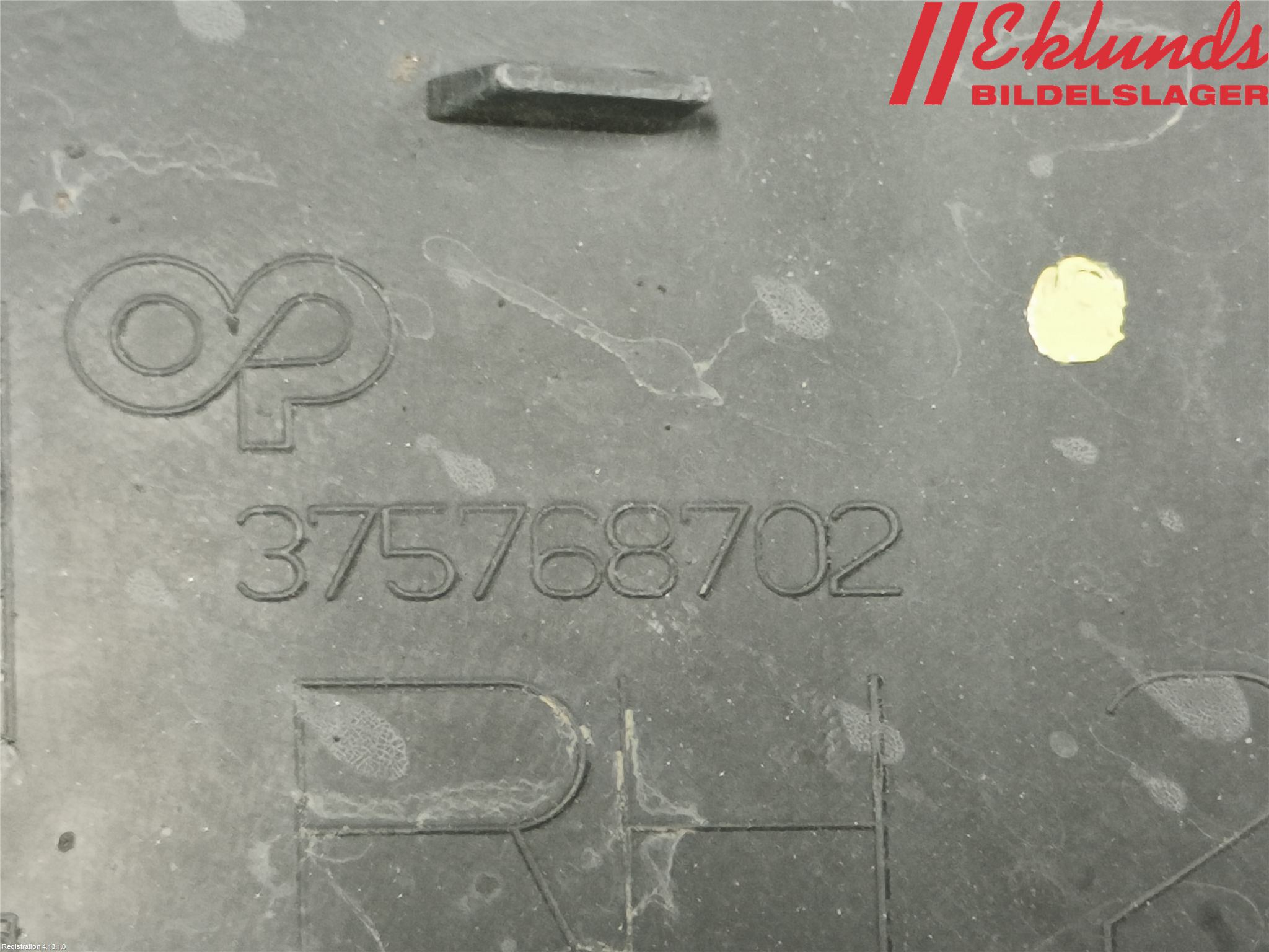 Opel ASTRA J 10-15 Grilldel Höger