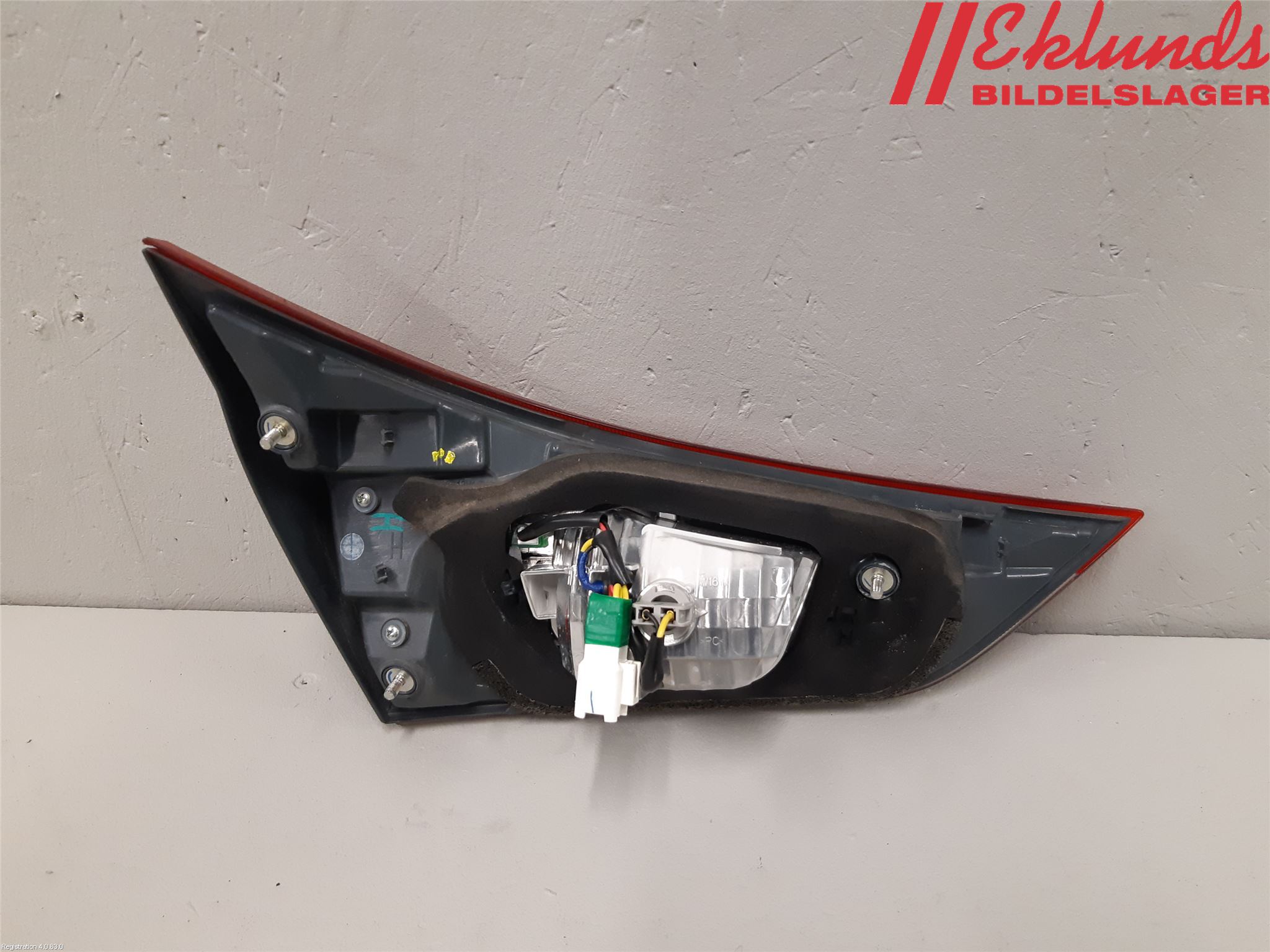 Toyota AURIS 13-19 Bakljus Lucka Hö