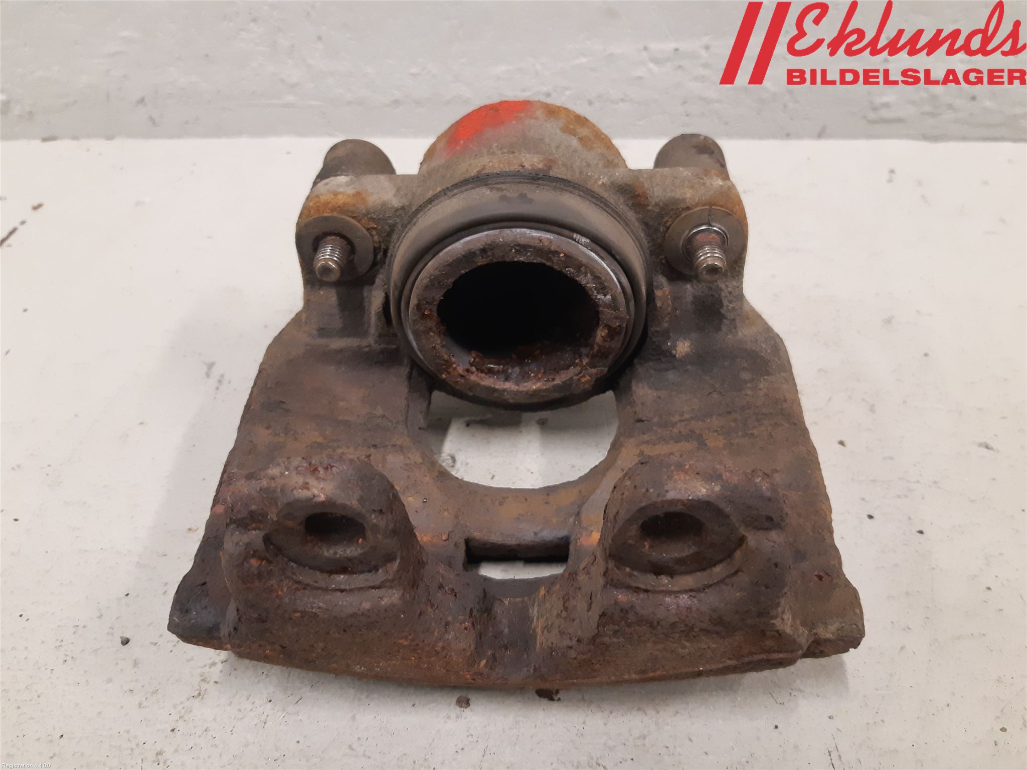 Volvo V70 14-16 Bromsok Fram Vänster