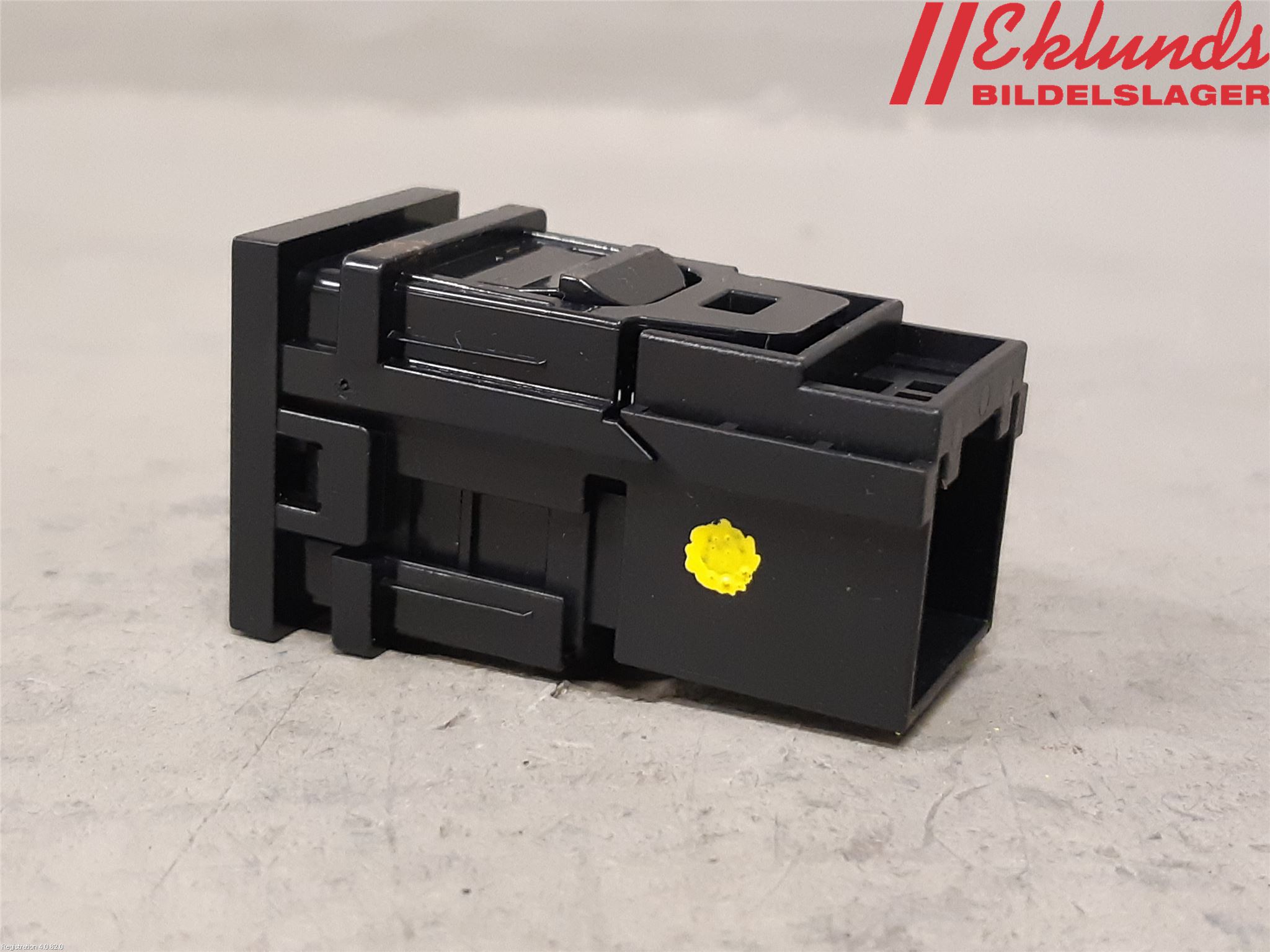 Toyota YARIS CROSS XP21 21- Usb Connection