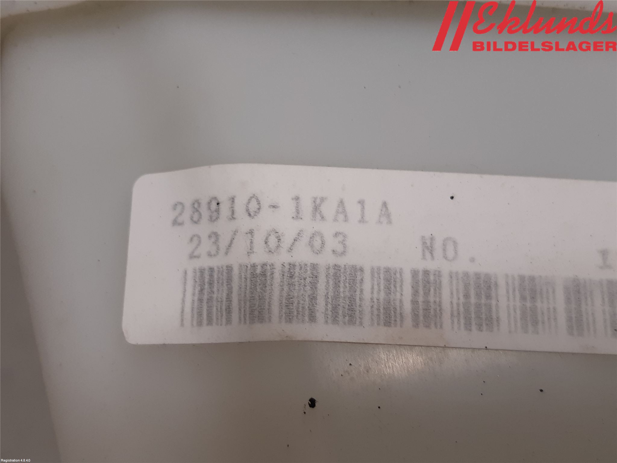 Nissan JUKE 10-14 Spolartank Vindruta-Strål