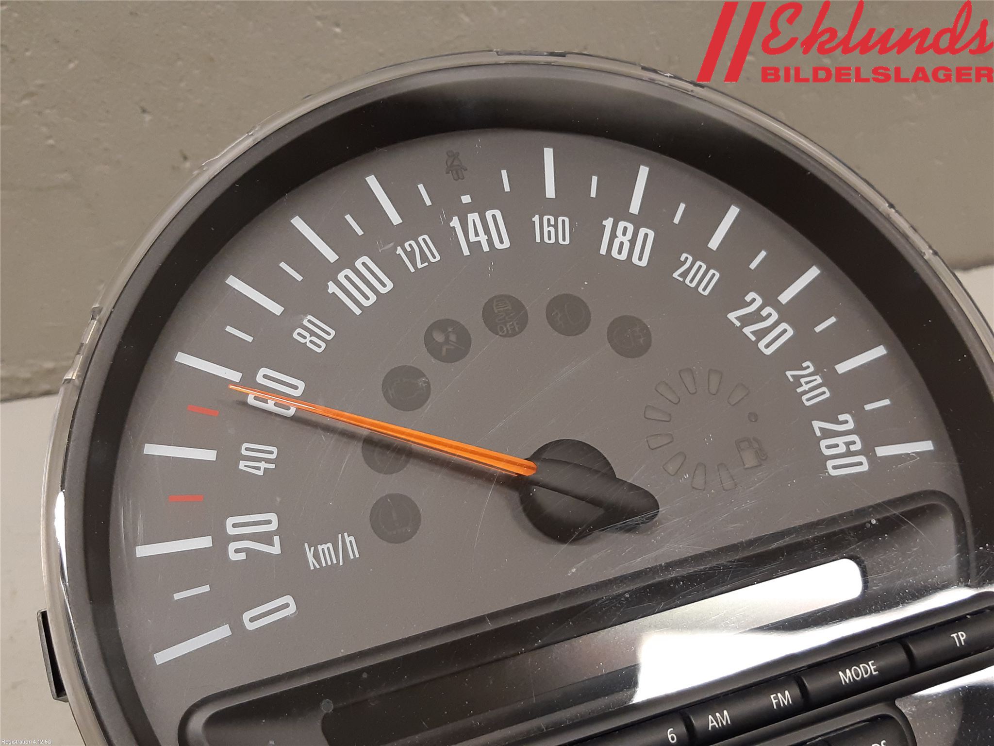 Mini COUNTRYMAN R60 11-16 Instrument Hast